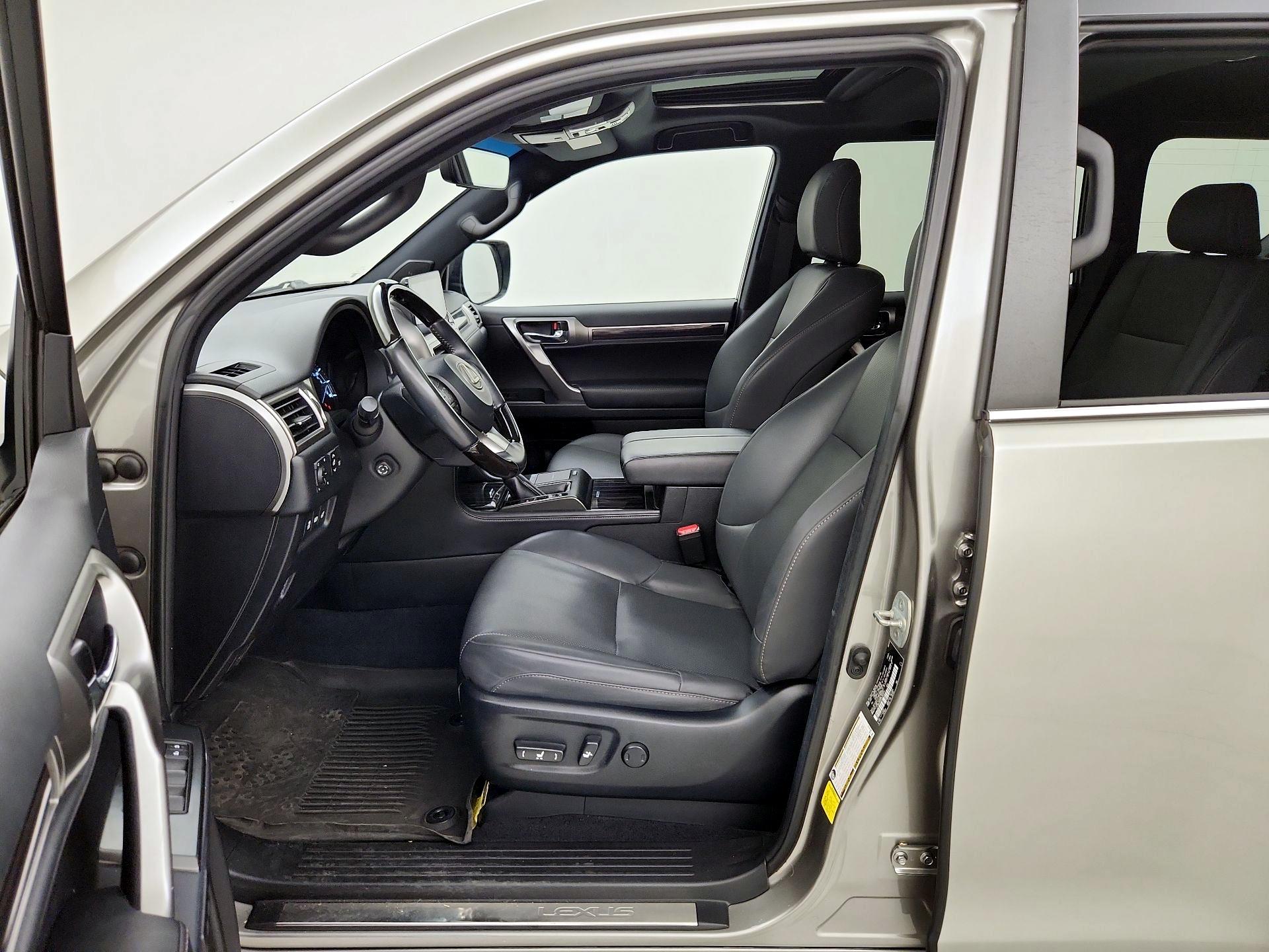Thumbnail: 2023 Lexus GX - 11