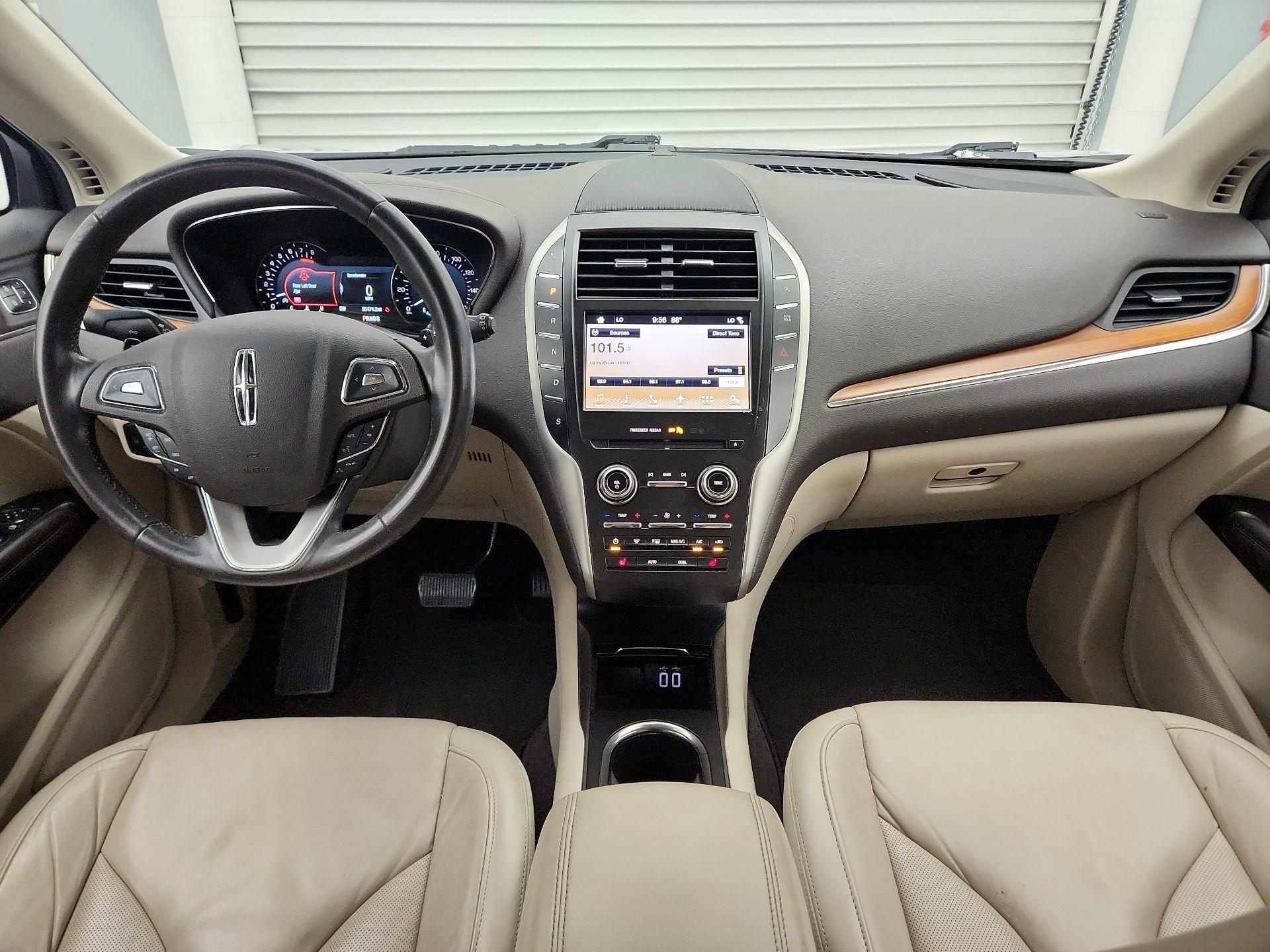 Thumbnail: 2017 Lincoln MKC - 9