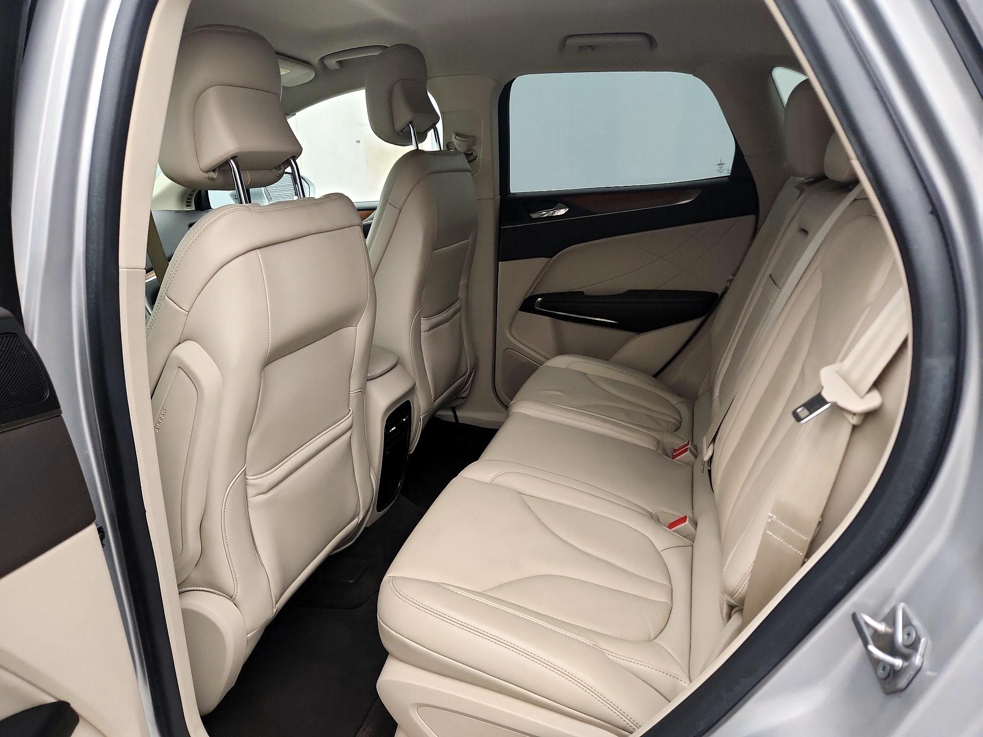 Thumbnail: 2017 Lincoln MKC - 20
