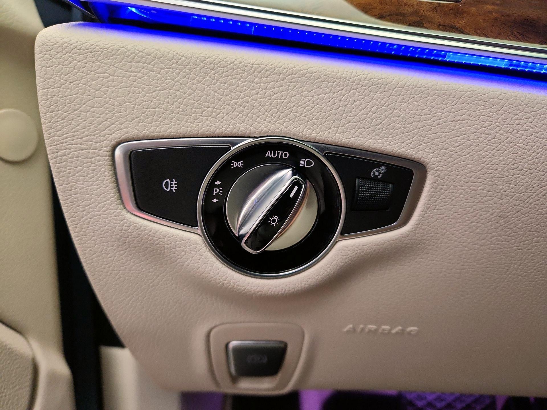 Thumbnail: 2017 Mercedes-Benz E-Class - 13
