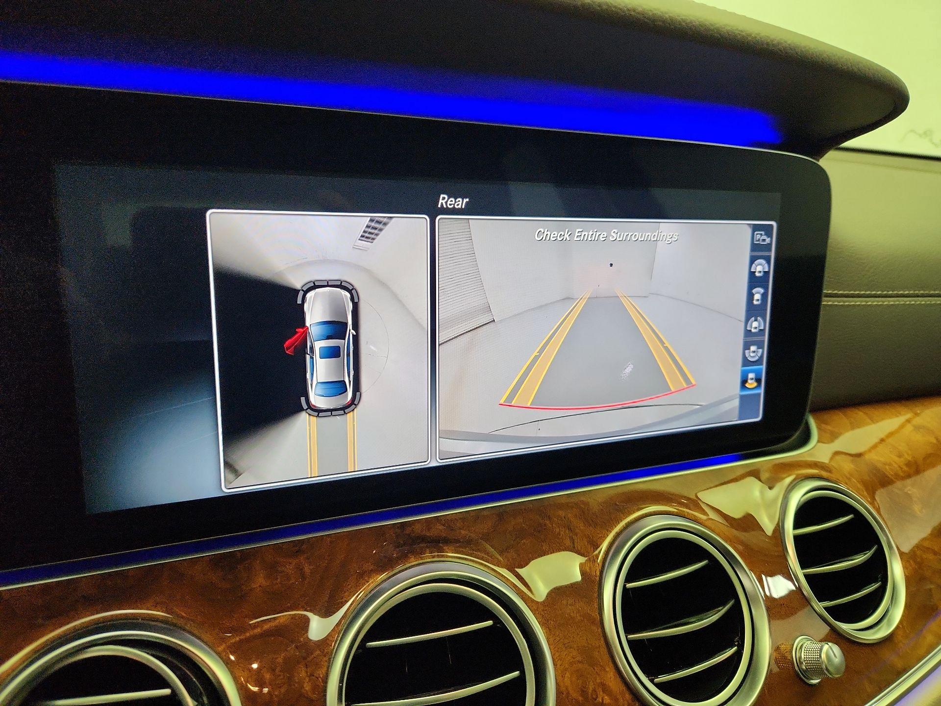 Thumbnail: 2017 Mercedes-Benz E-Class - 14