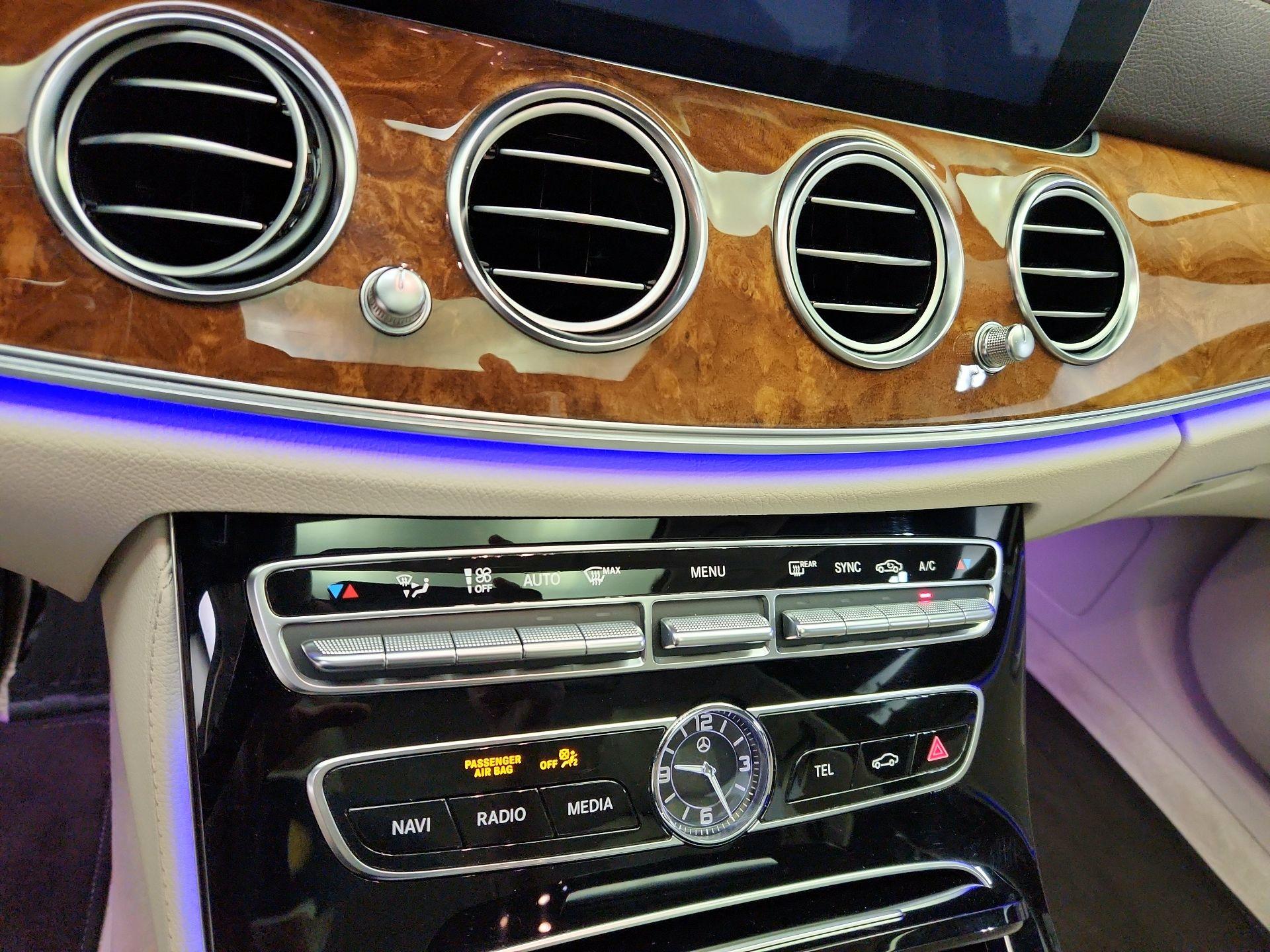 Thumbnail: 2017 Mercedes-Benz E-Class - 16