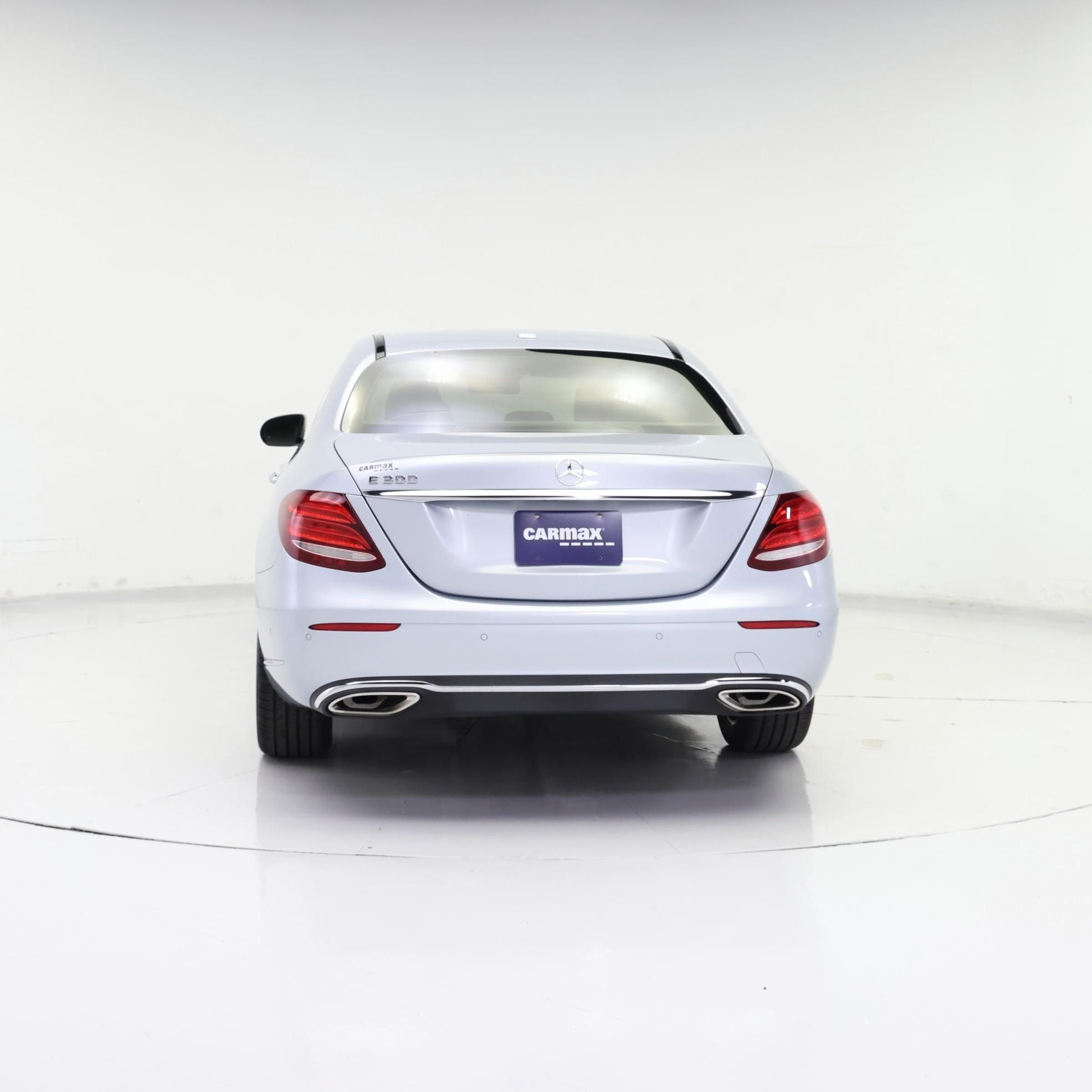 Thumbnail: 2017 Mercedes-Benz E-Class - 6