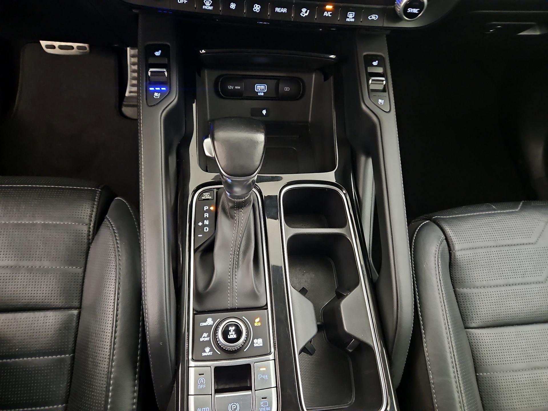 Thumbnail: 2020 Kia Telluride - 18