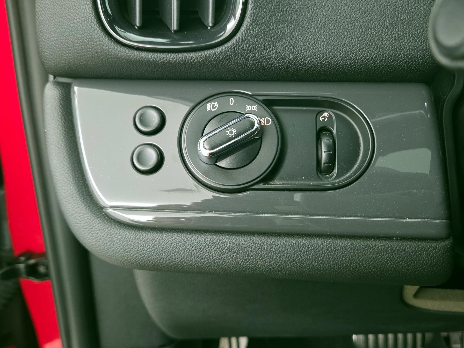 Thumbnail: 2018 MINI Cooper Countryman - 13