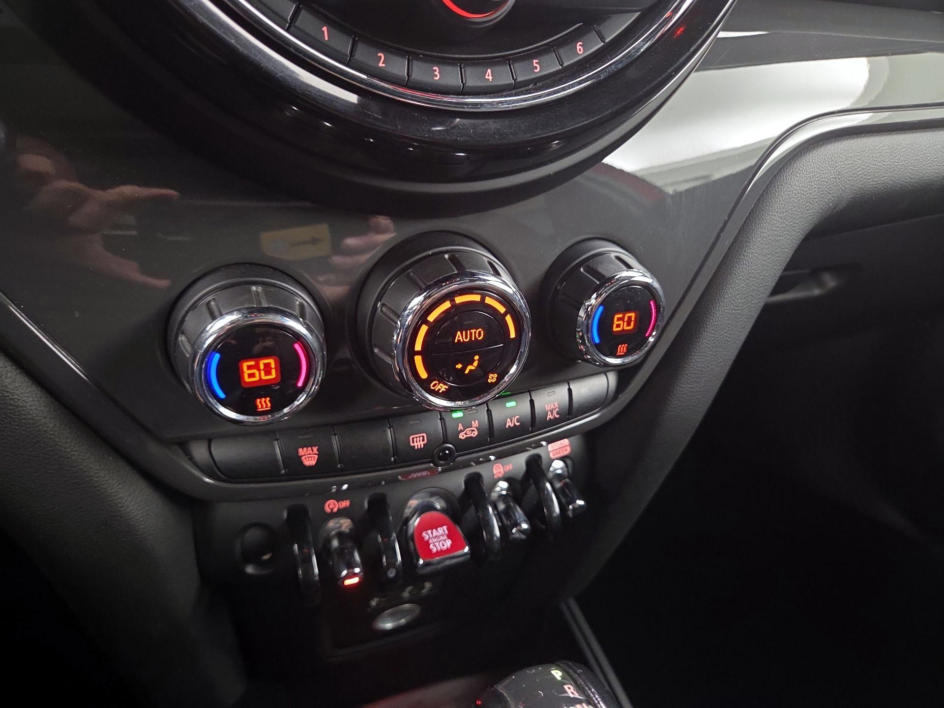 Thumbnail: 2018 MINI Cooper Countryman - 16
