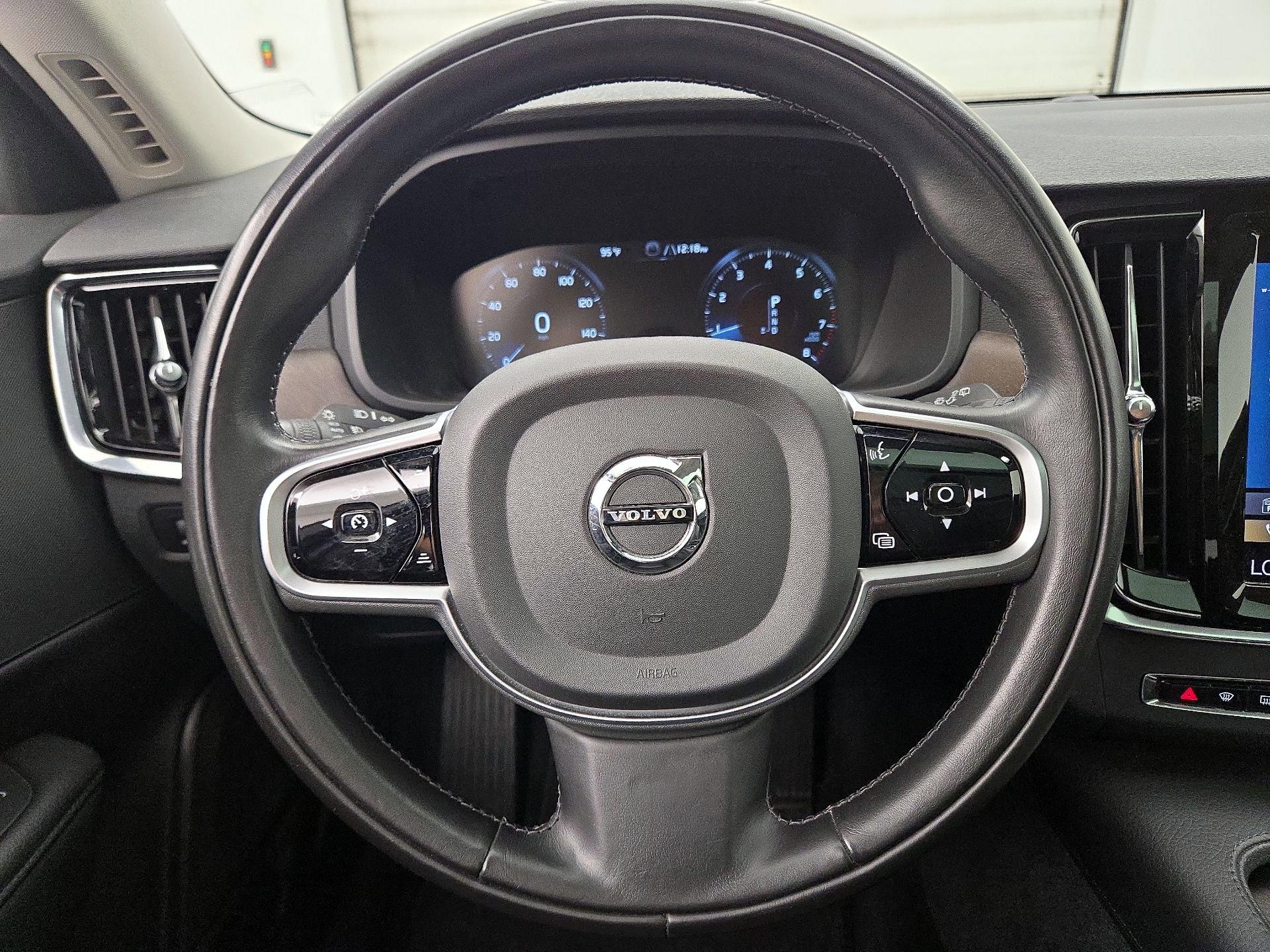 Thumbnail: 2020 Volvo S90 - 10