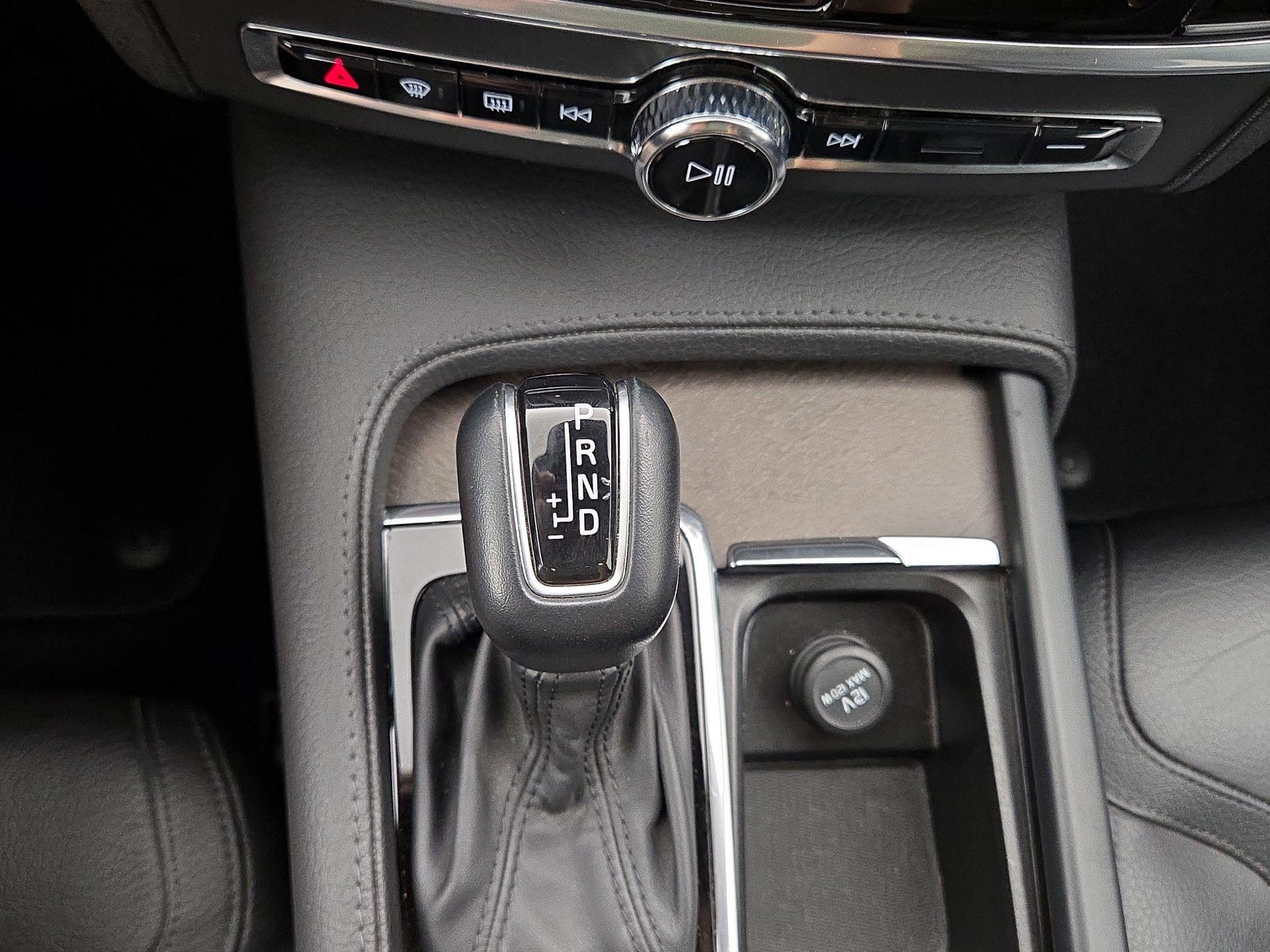 Thumbnail: 2020 Volvo S90 - 18