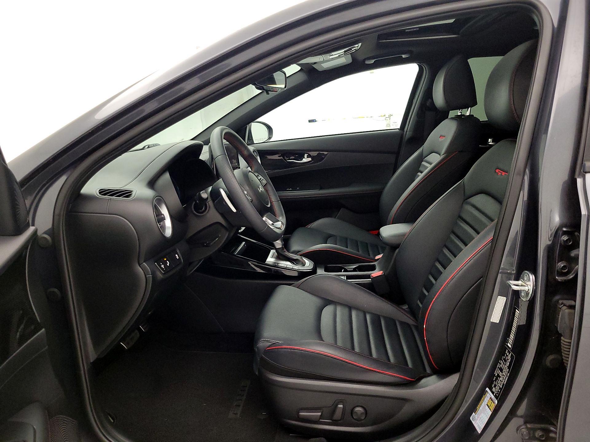 Thumbnail: 2023 Kia Forte - 11