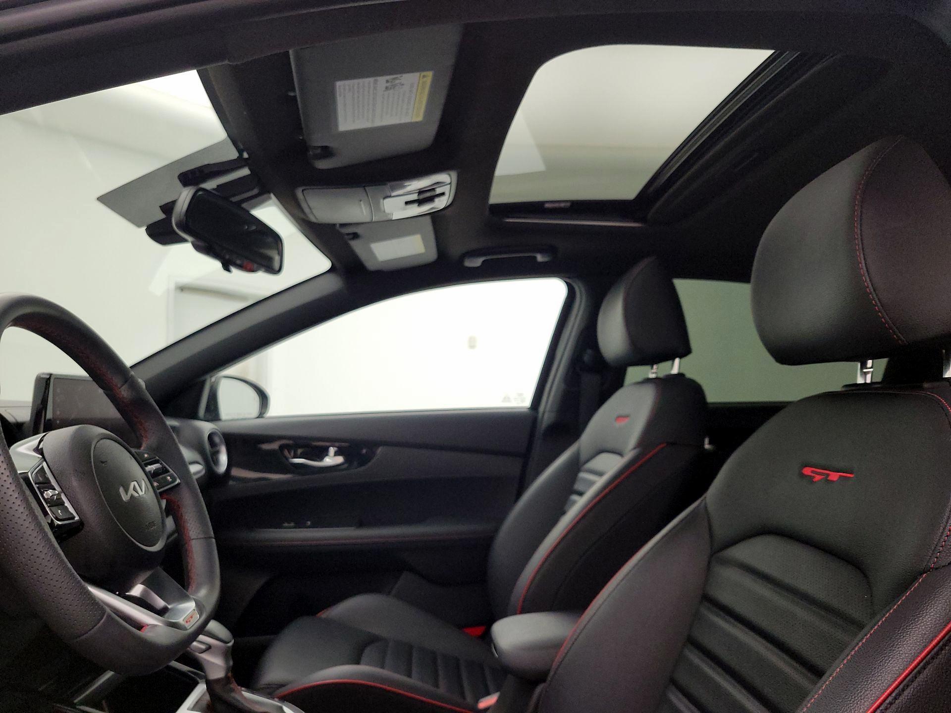 Thumbnail: 2023 Kia Forte - 20