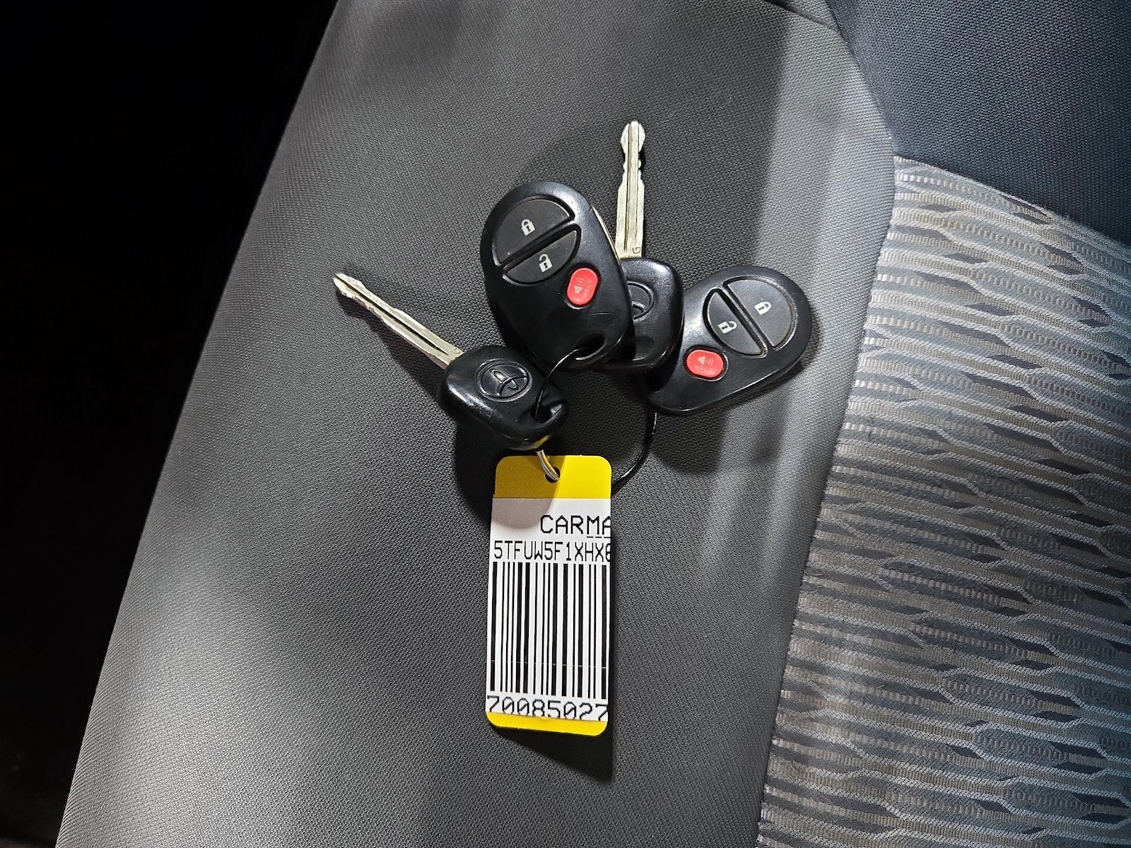 2017 Toyota Tundra SR5 - Photo 23