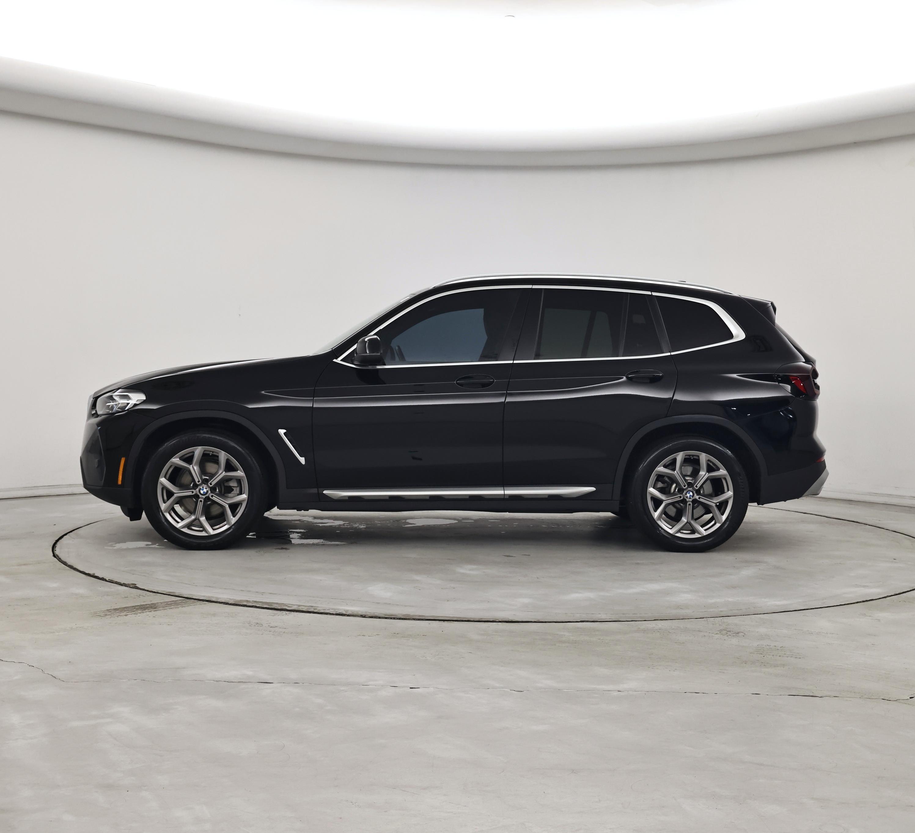 Thumbnail: 2022 BMW X3 - 3