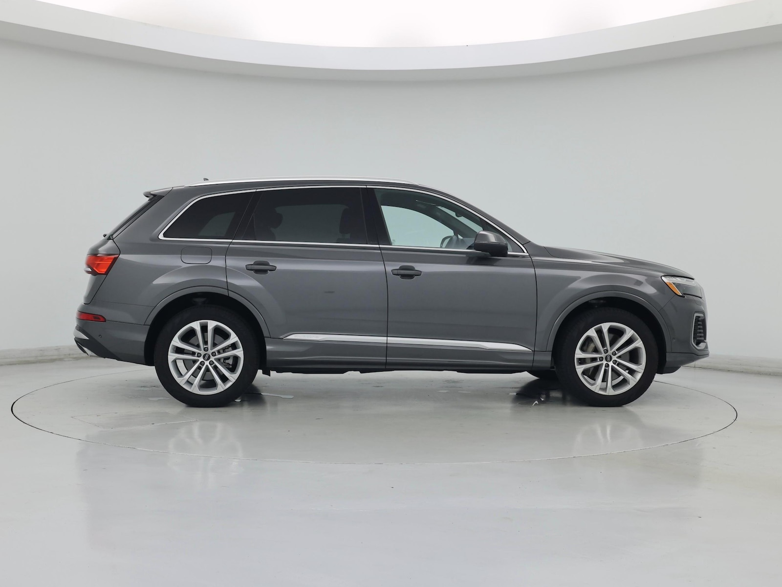 2025 Audi Q7 Premium Plus - Photo 8