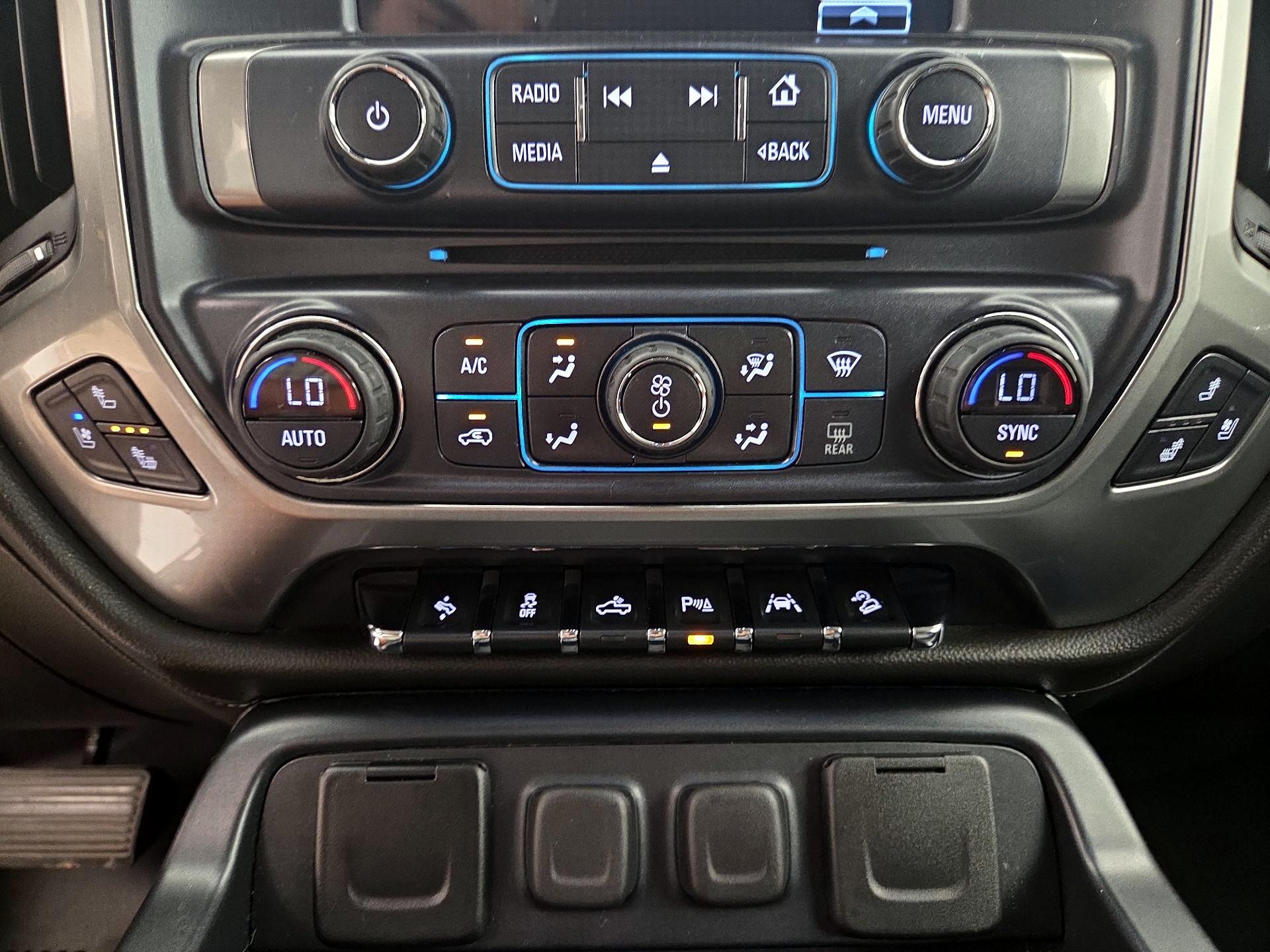 Thumbnail: 2017 Chevrolet Silverado 1500 - 17