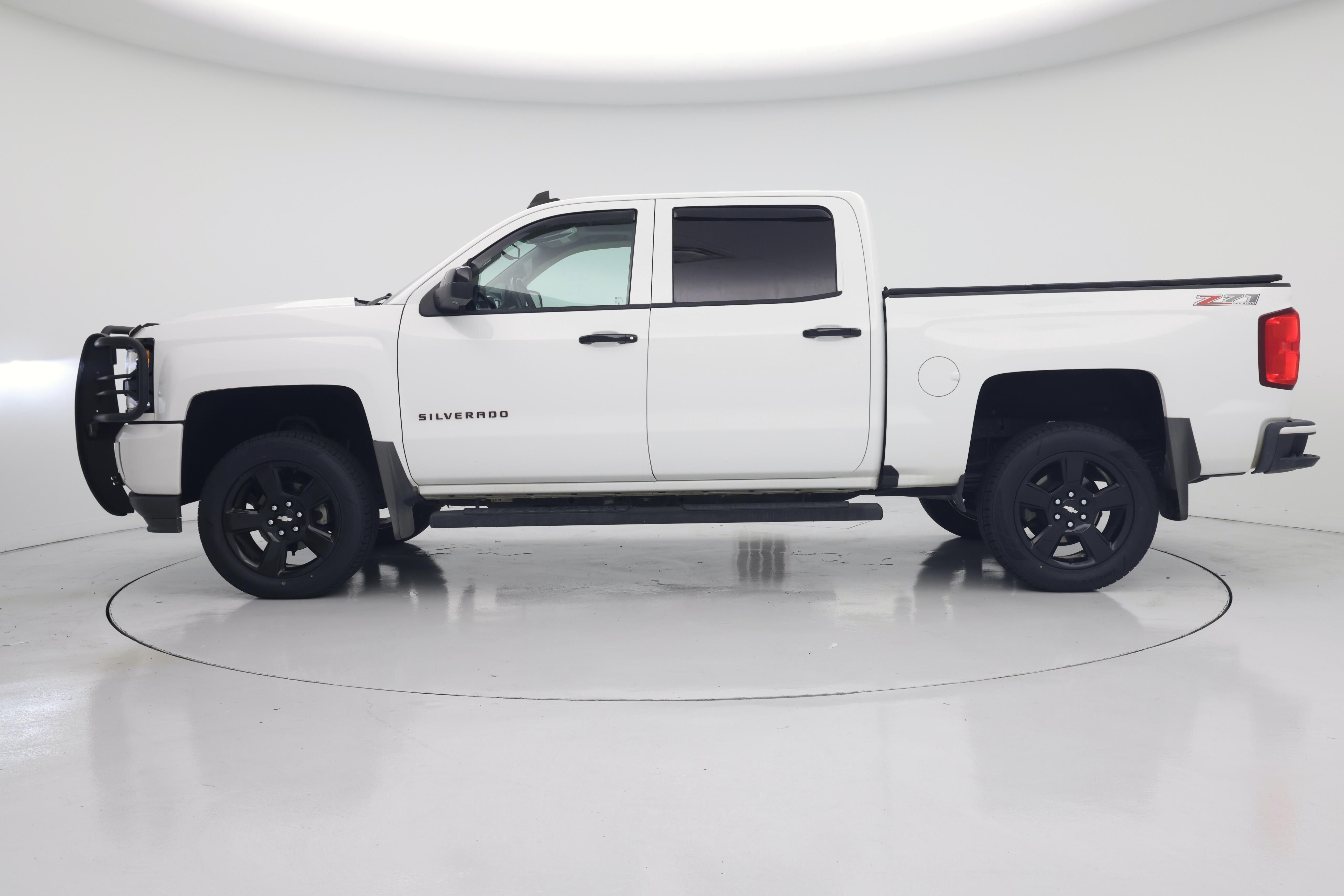 Thumbnail: 2017 Chevrolet Silverado 1500 - 3