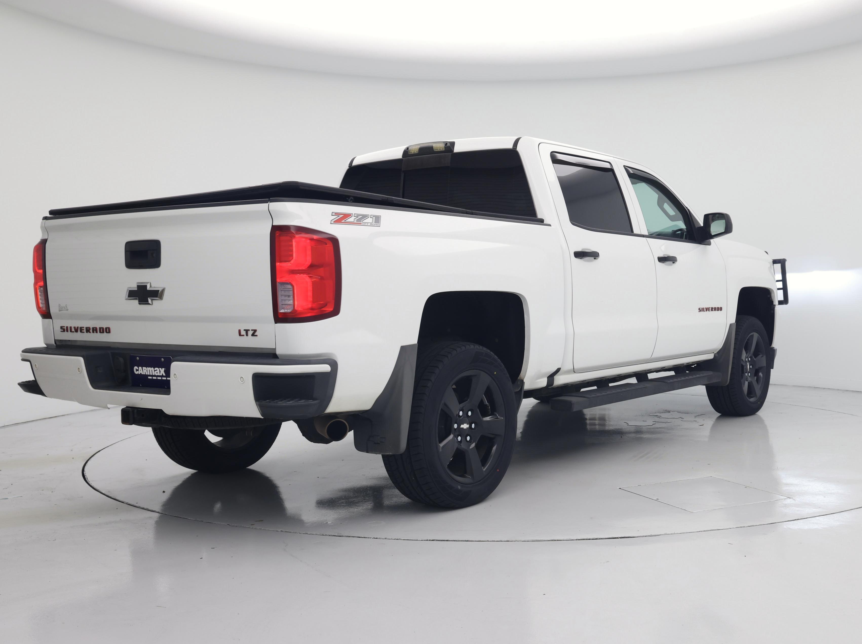 Thumbnail: 2017 Chevrolet Silverado 1500 - 8