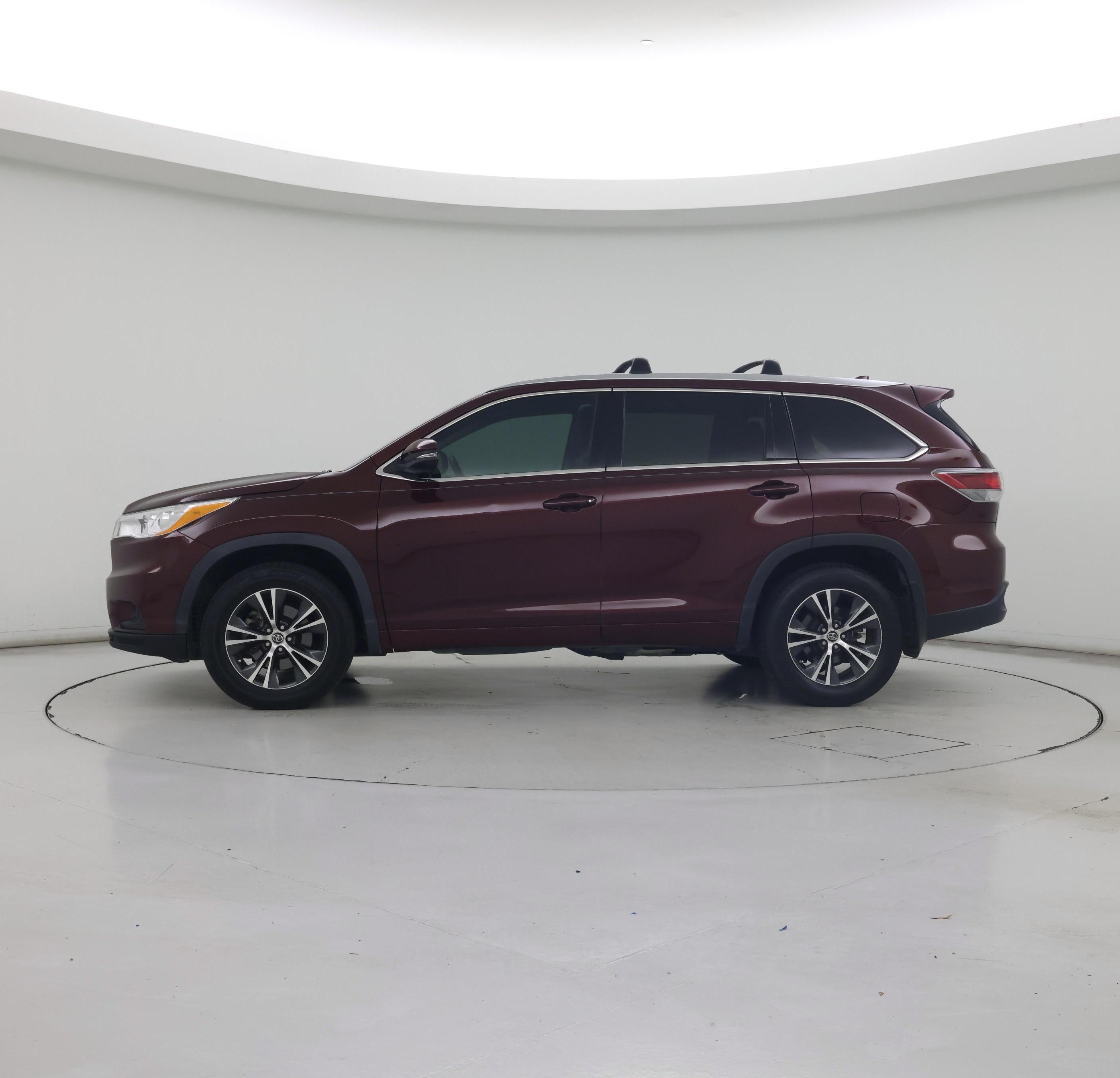 Thumbnail: 2016 Toyota Highlander - 3