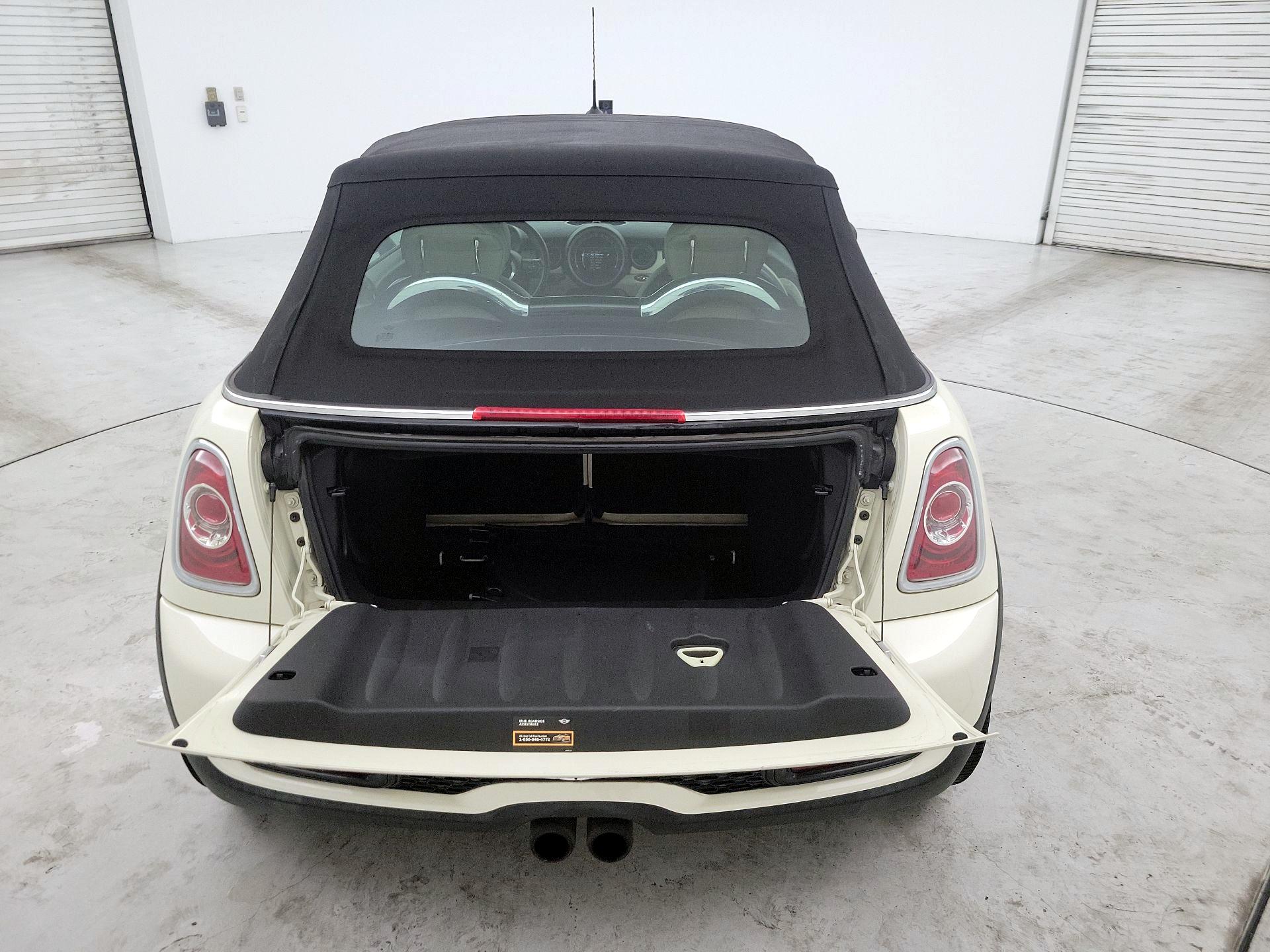 Thumbnail: 2015 MINI Cooper - 18