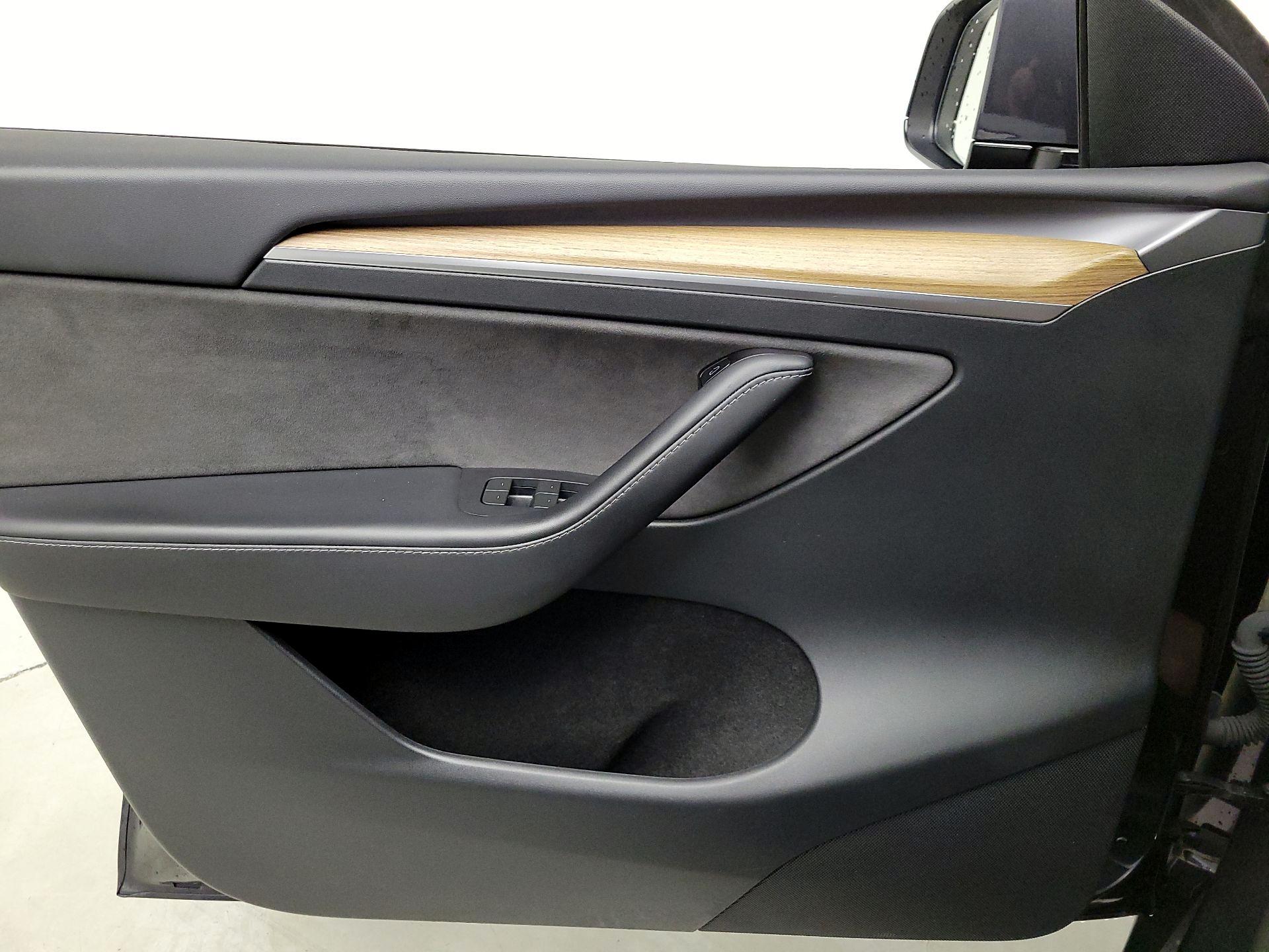 Thumbnail: 2024 Tesla Model Y - 12