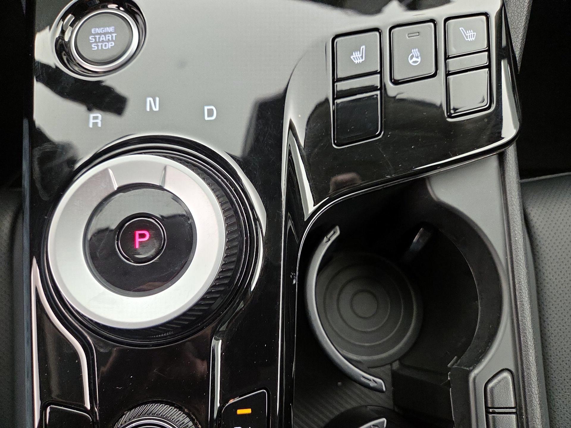 Thumbnail: 2023 Kia Sportage - 17