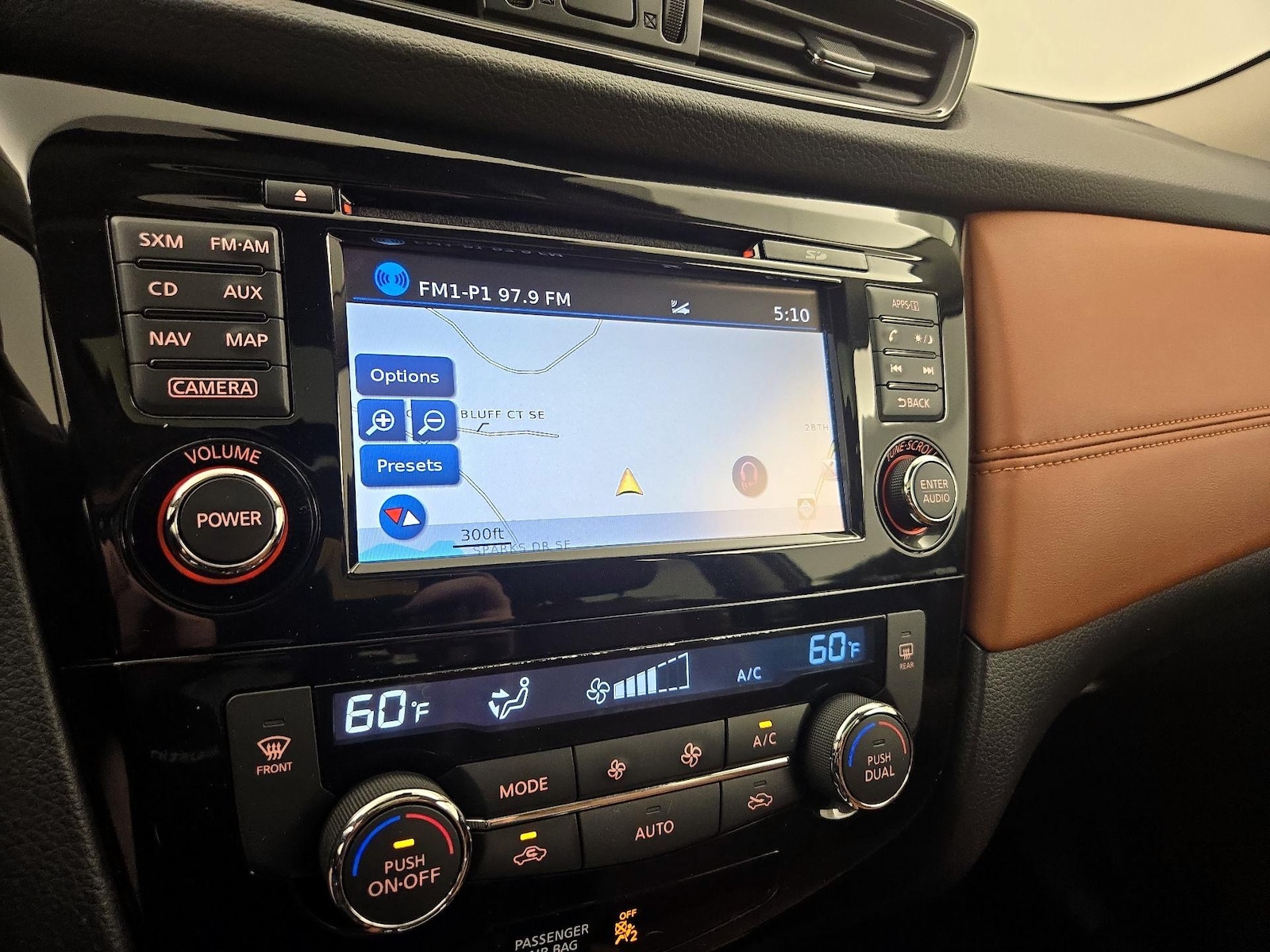2017 Nissan Rogue SL - Photo 14