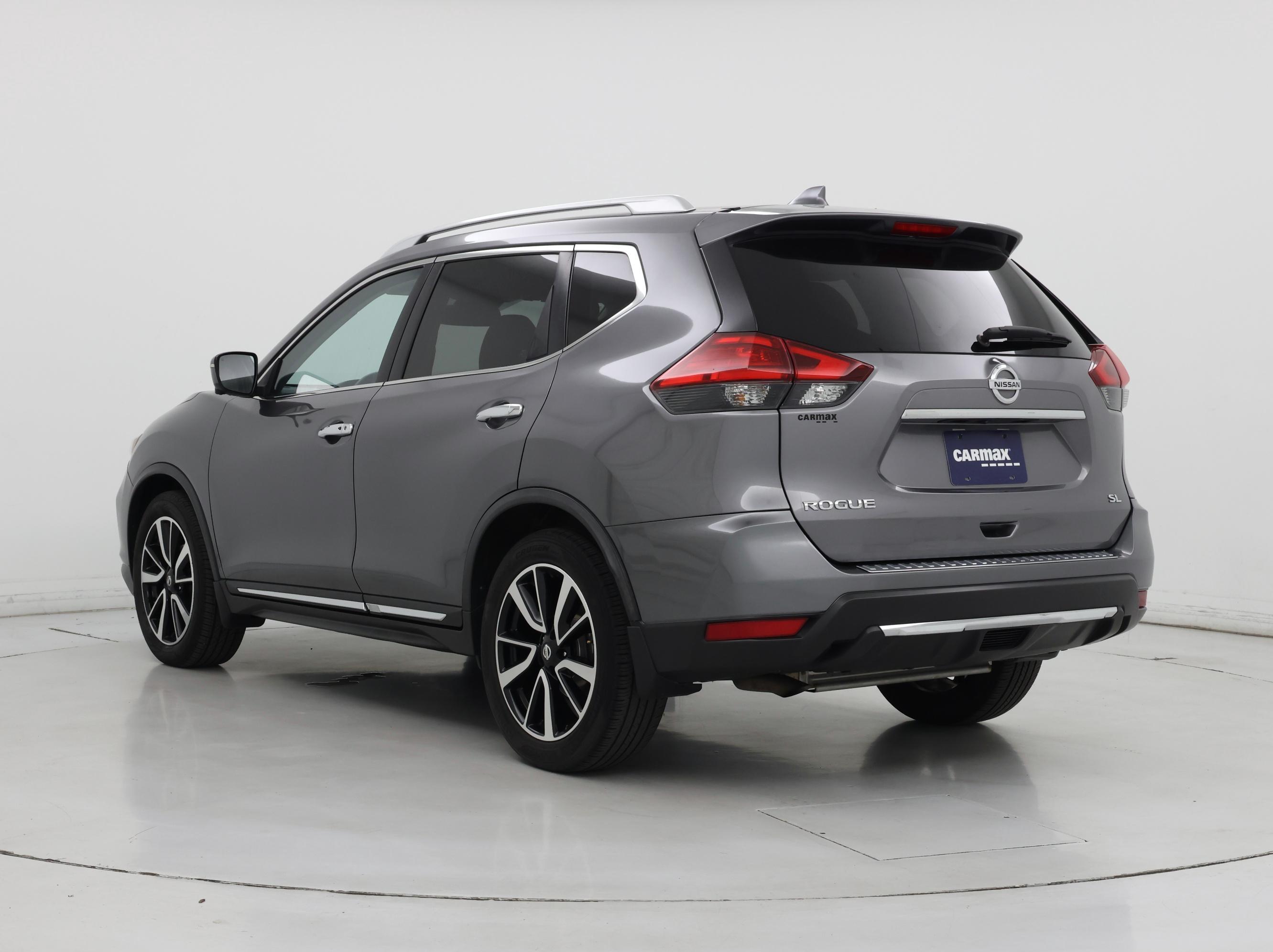 Thumbnail: 2017 Nissan Rogue - 2