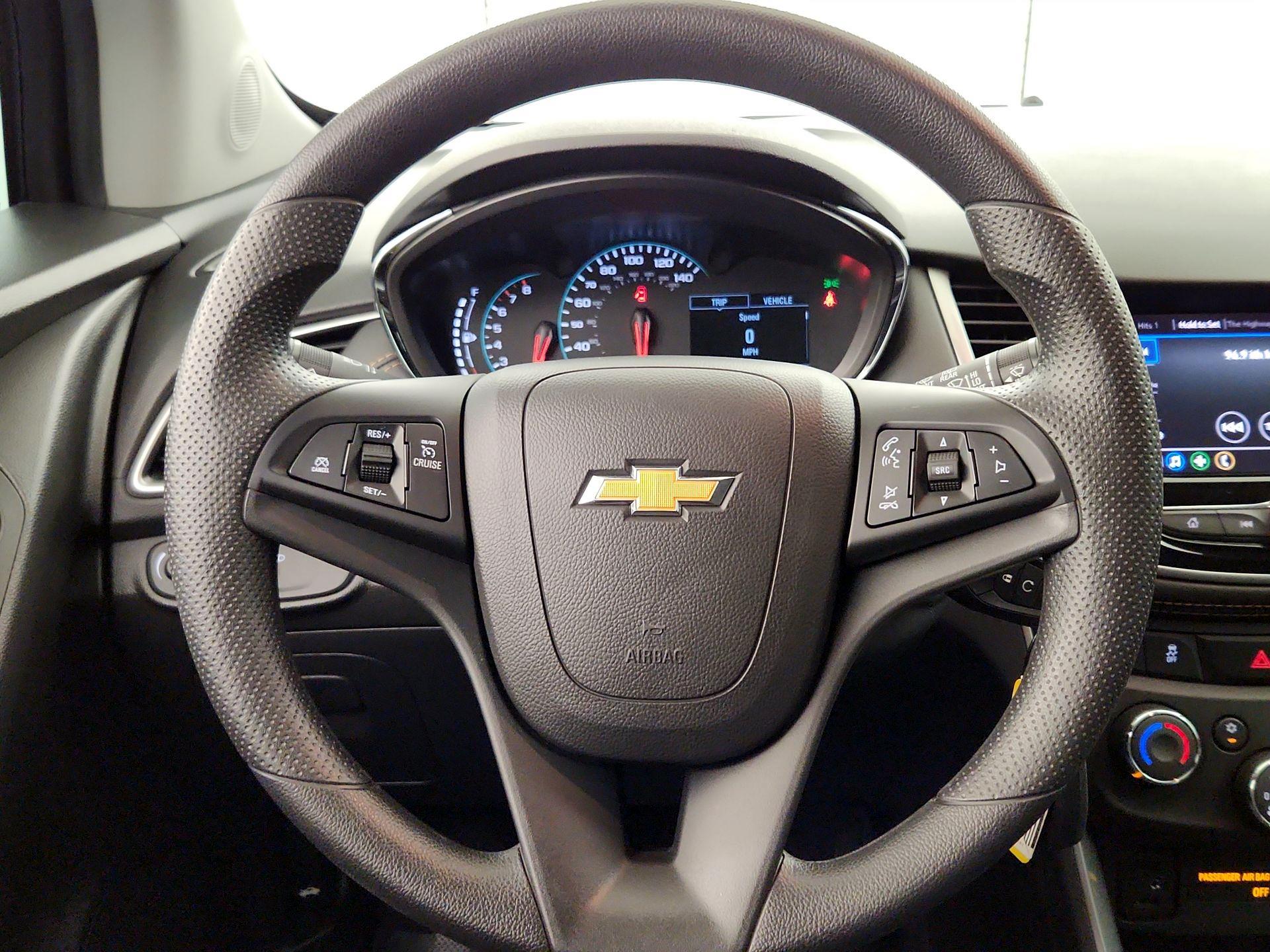 Thumbnail: 2021 Chevrolet Trax - 10