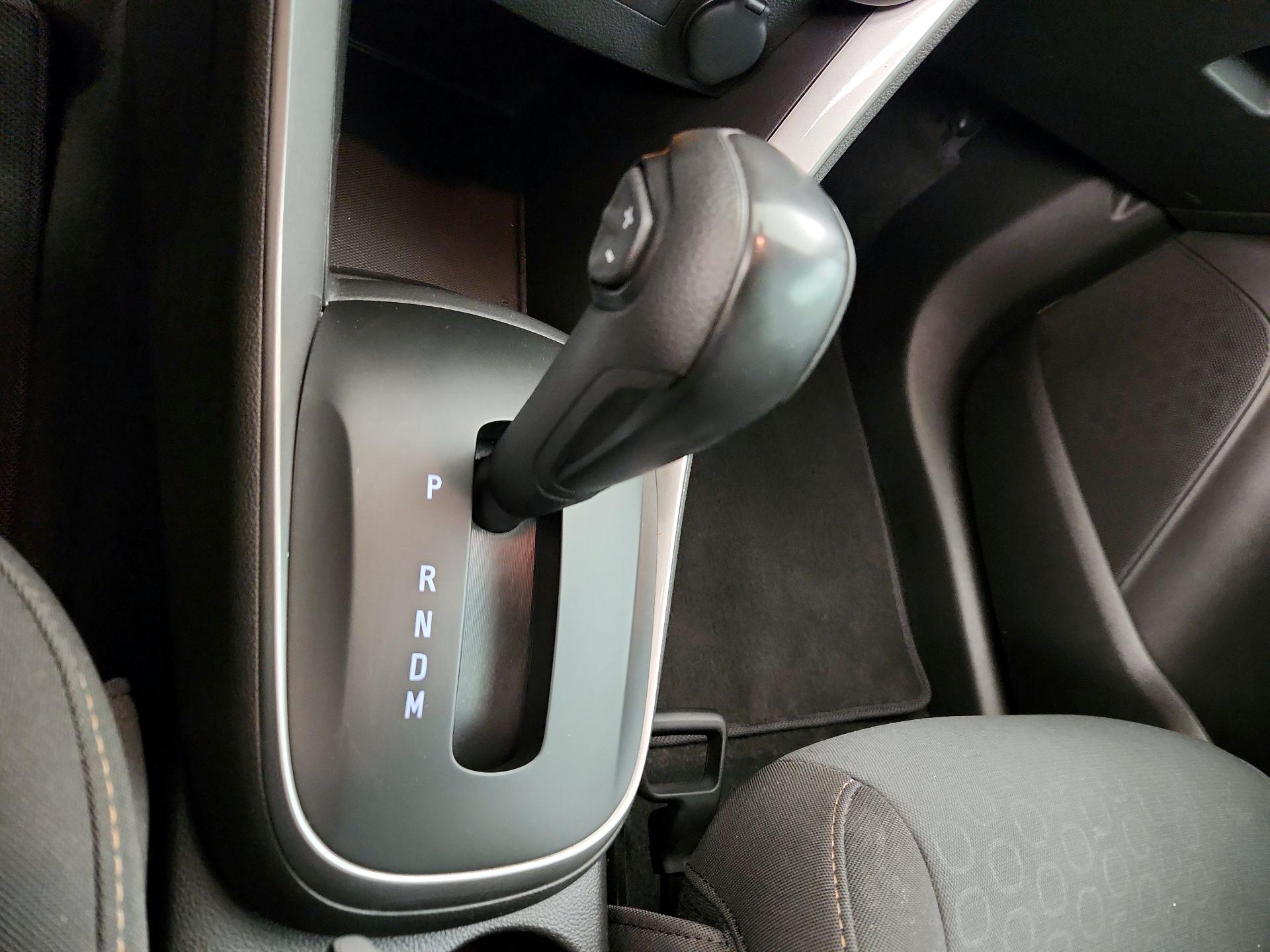 Thumbnail: 2021 Chevrolet Trax - 17