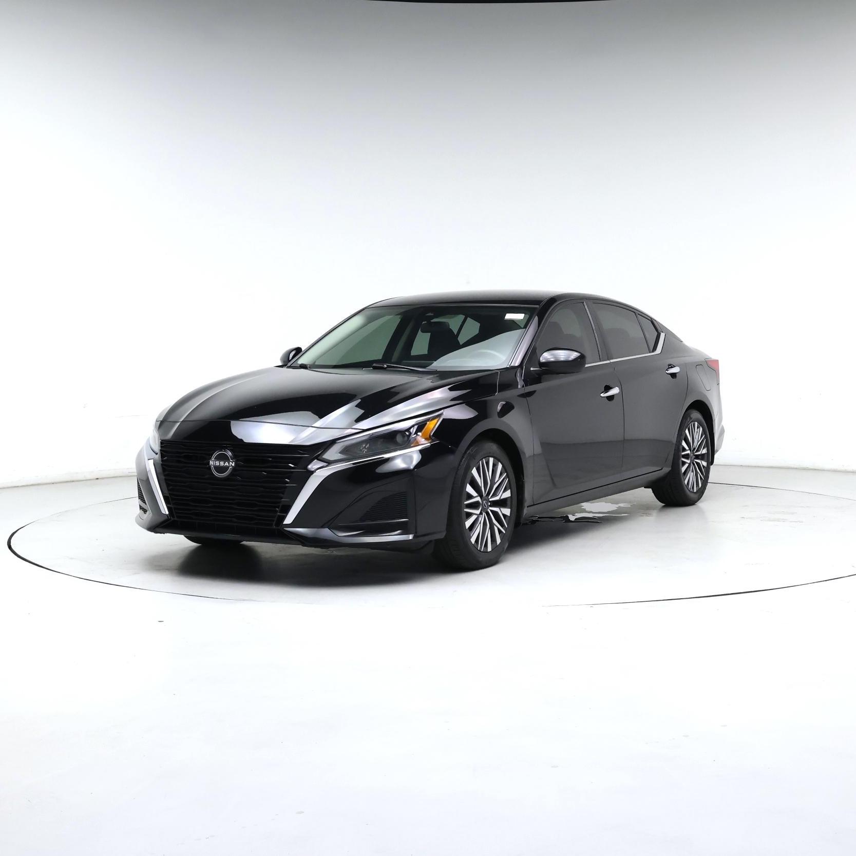 Thumbnail: 2023 Nissan Altima - 4