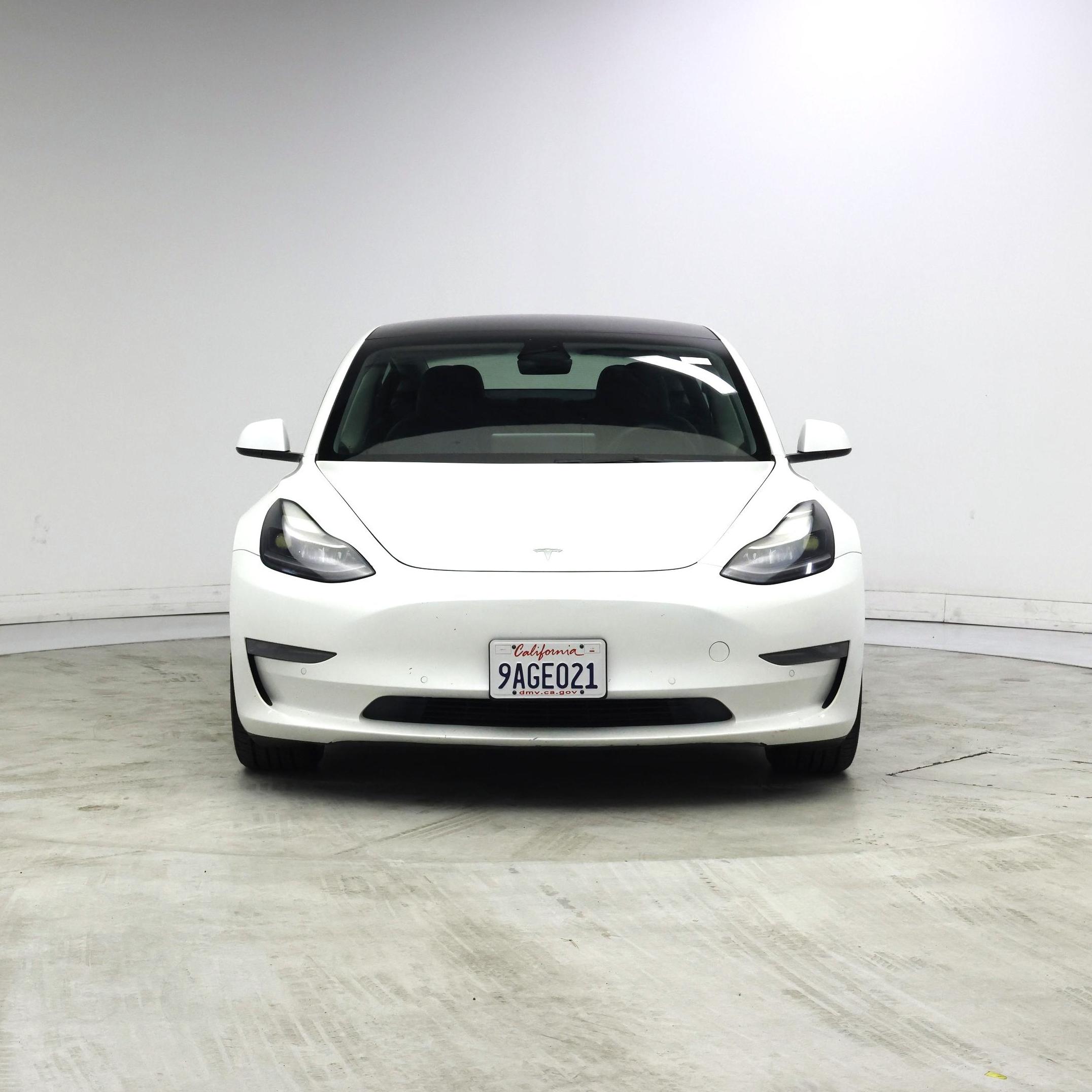 Thumbnail: 2022 Tesla Model 3 - 5