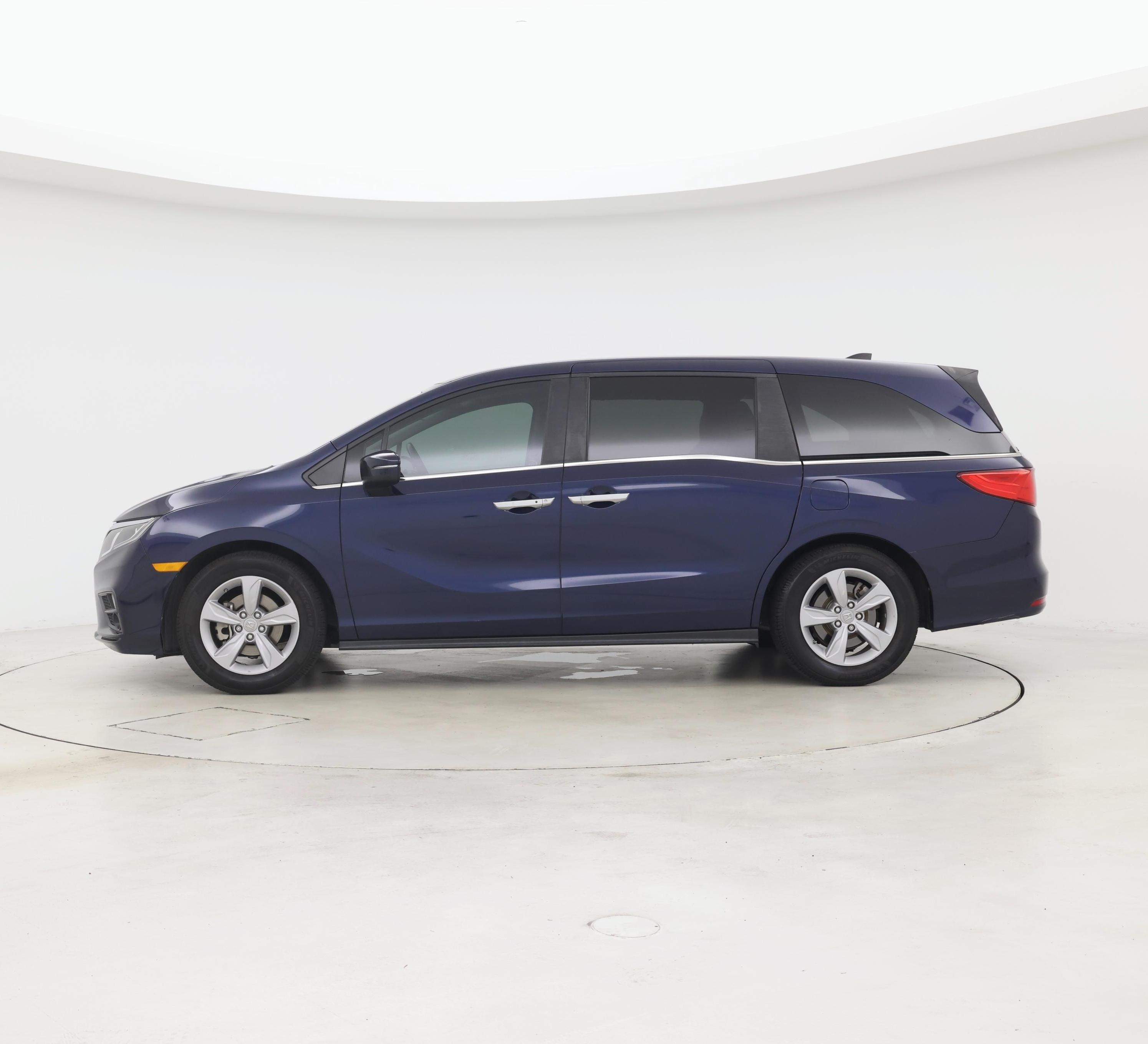 Thumbnail: 2020 Honda Odyssey - 3