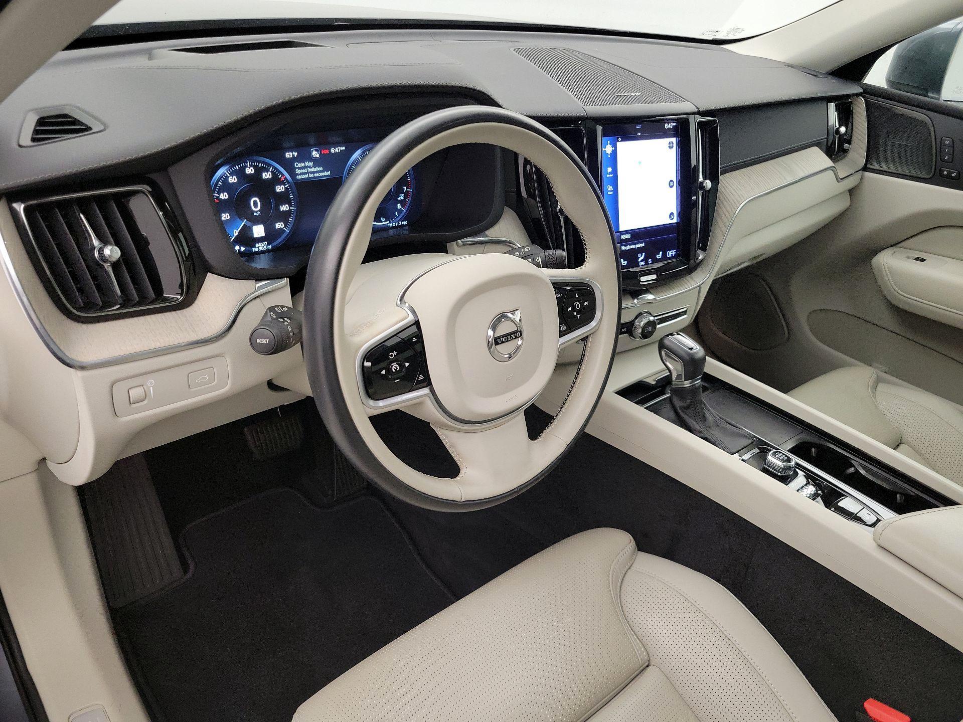 Thumbnail: 2021 Volvo XC60 - 9
