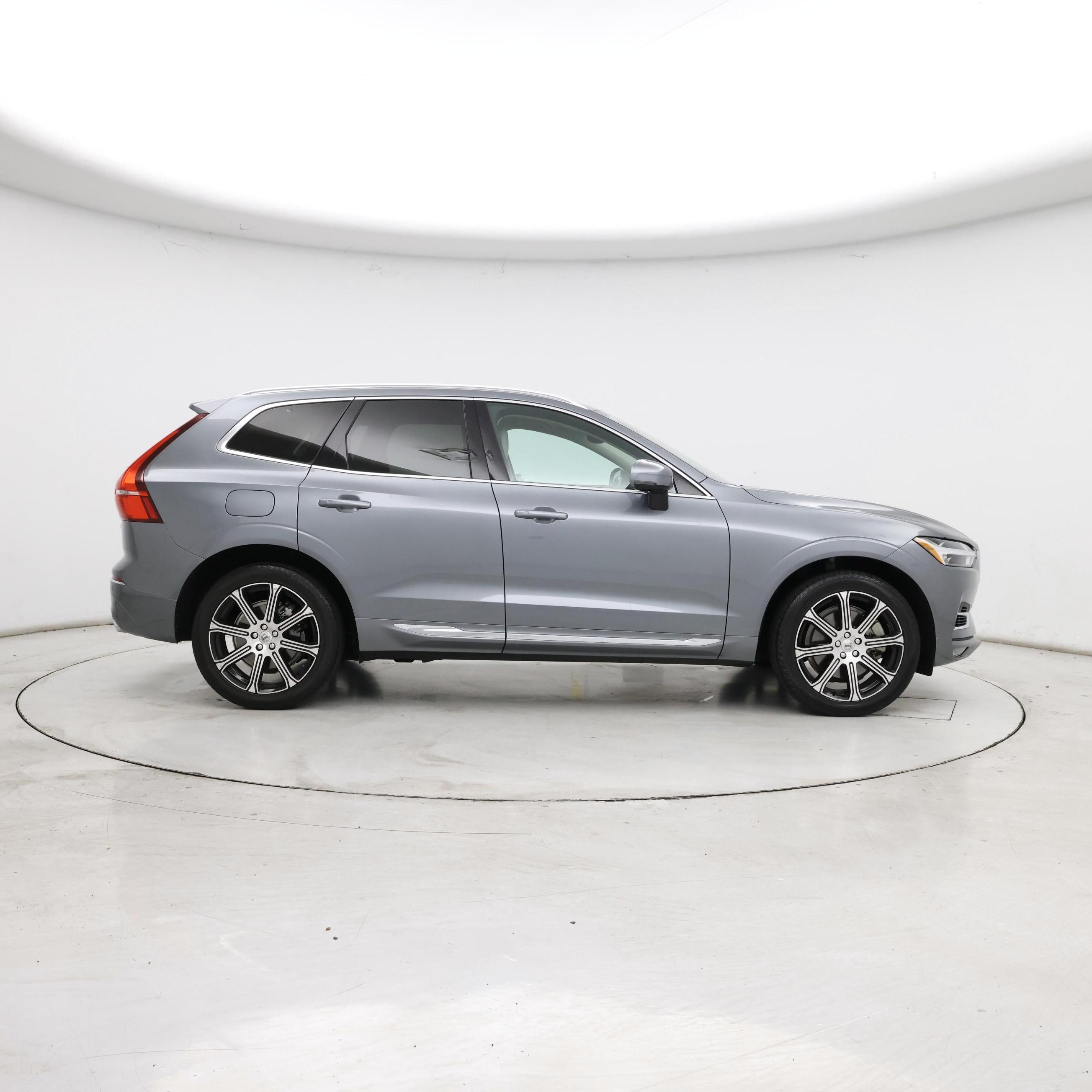 Thumbnail: 2021 Volvo XC60 - 7