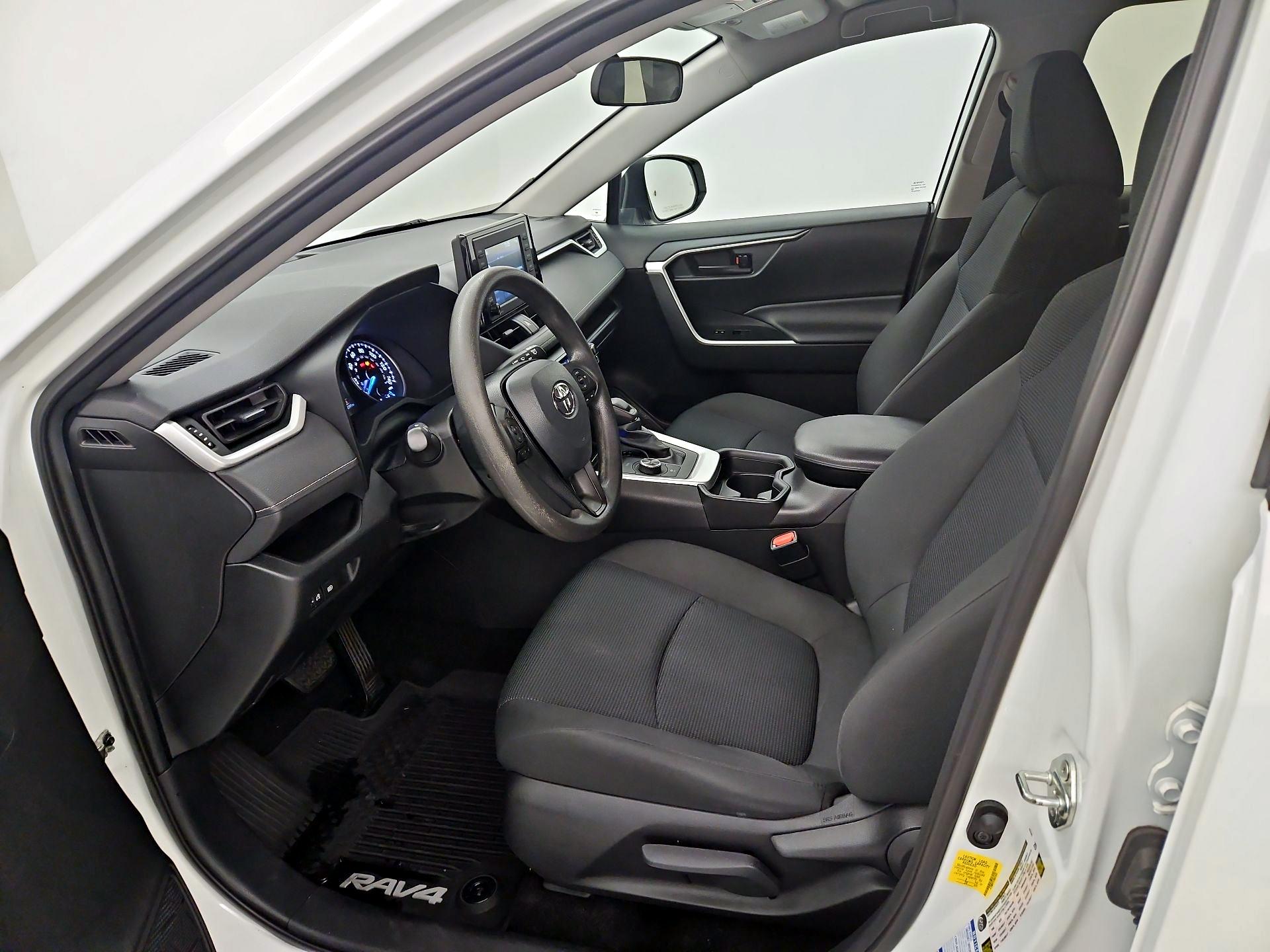 Thumbnail: 2021 Toyota RAV4 - 11