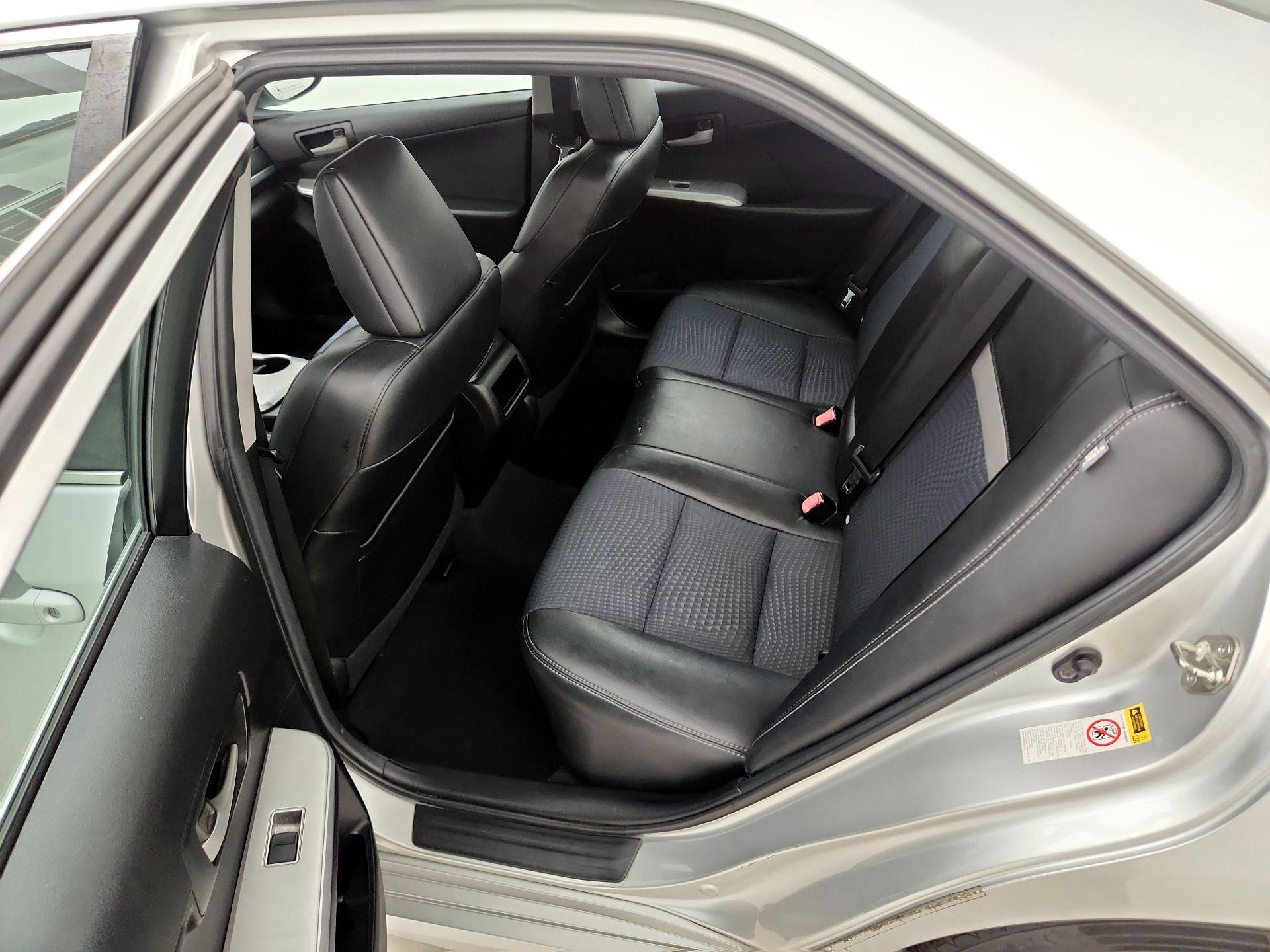 Thumbnail: 2014 Toyota Camry - 19