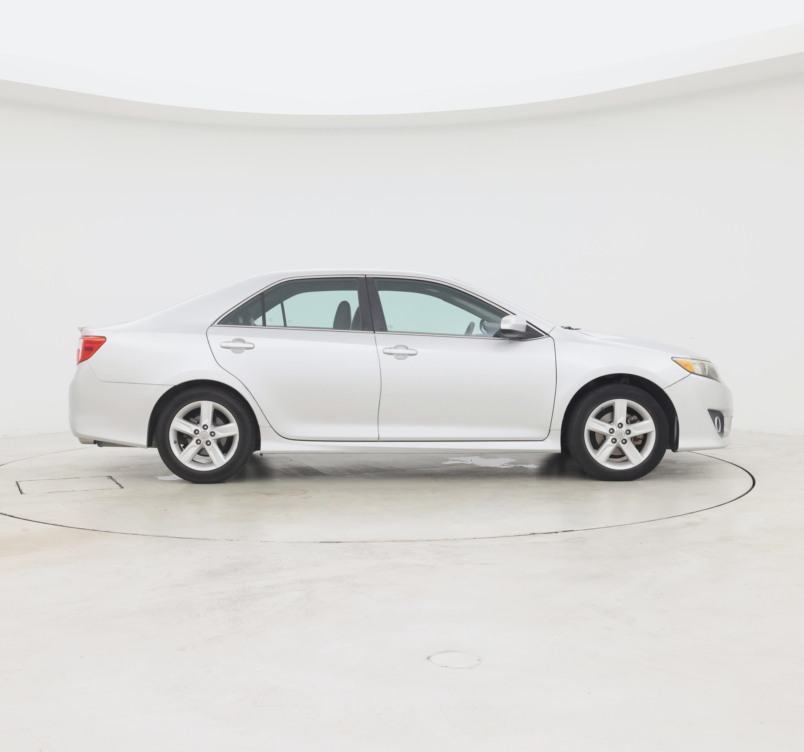 Thumbnail: 2014 Toyota Camry - 7