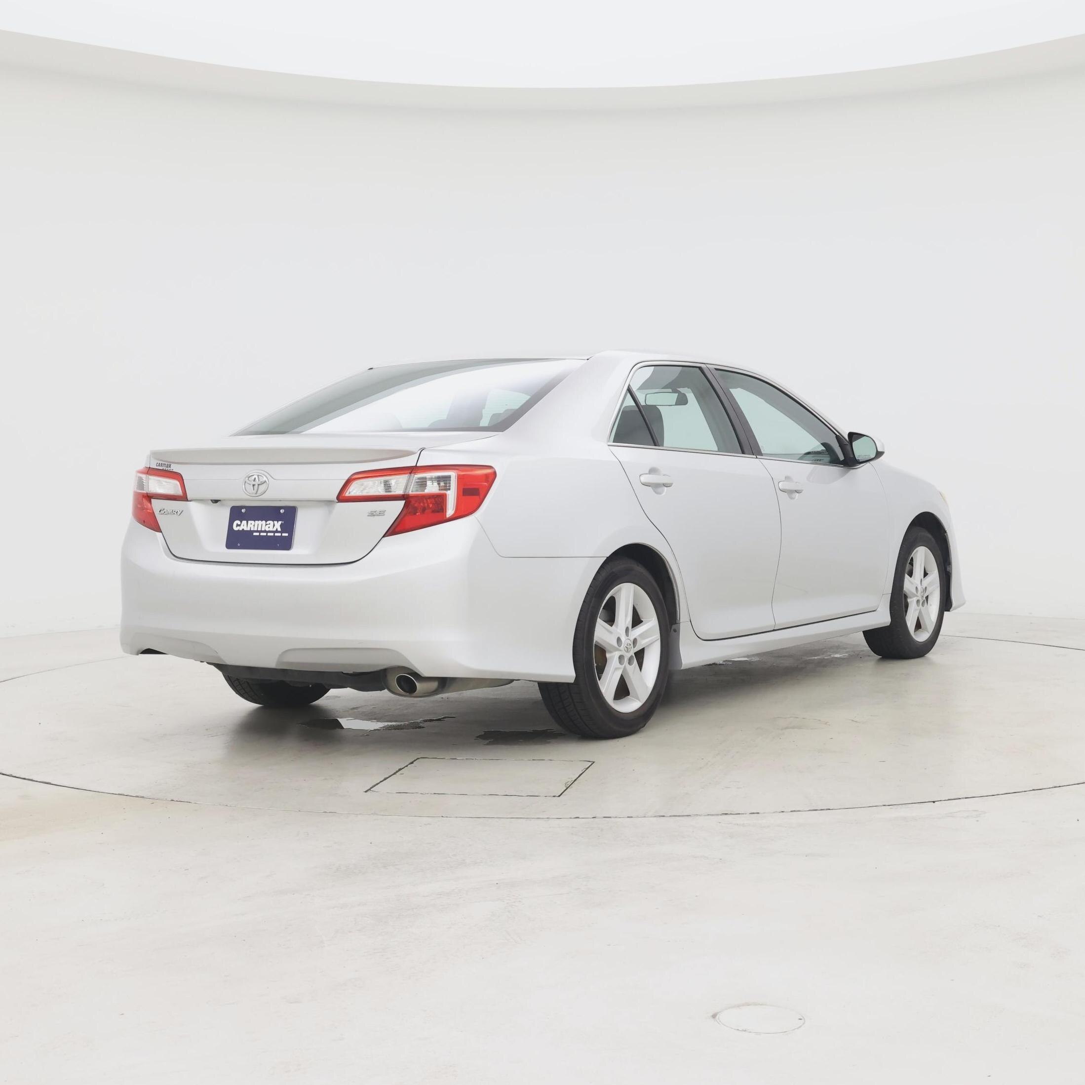 Thumbnail: 2014 Toyota Camry - 8