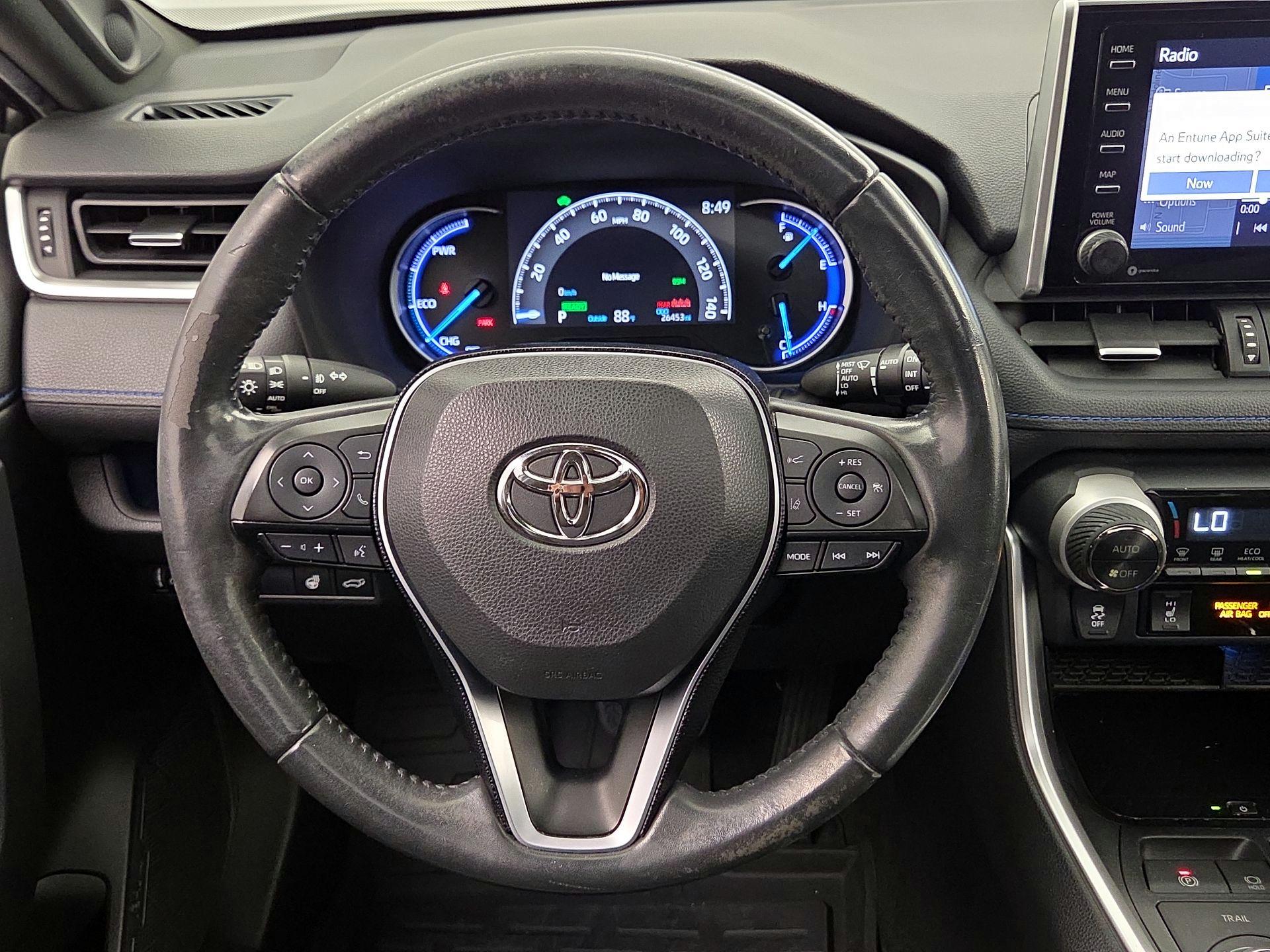 Thumbnail: 2019 Toyota RAV4 - 10