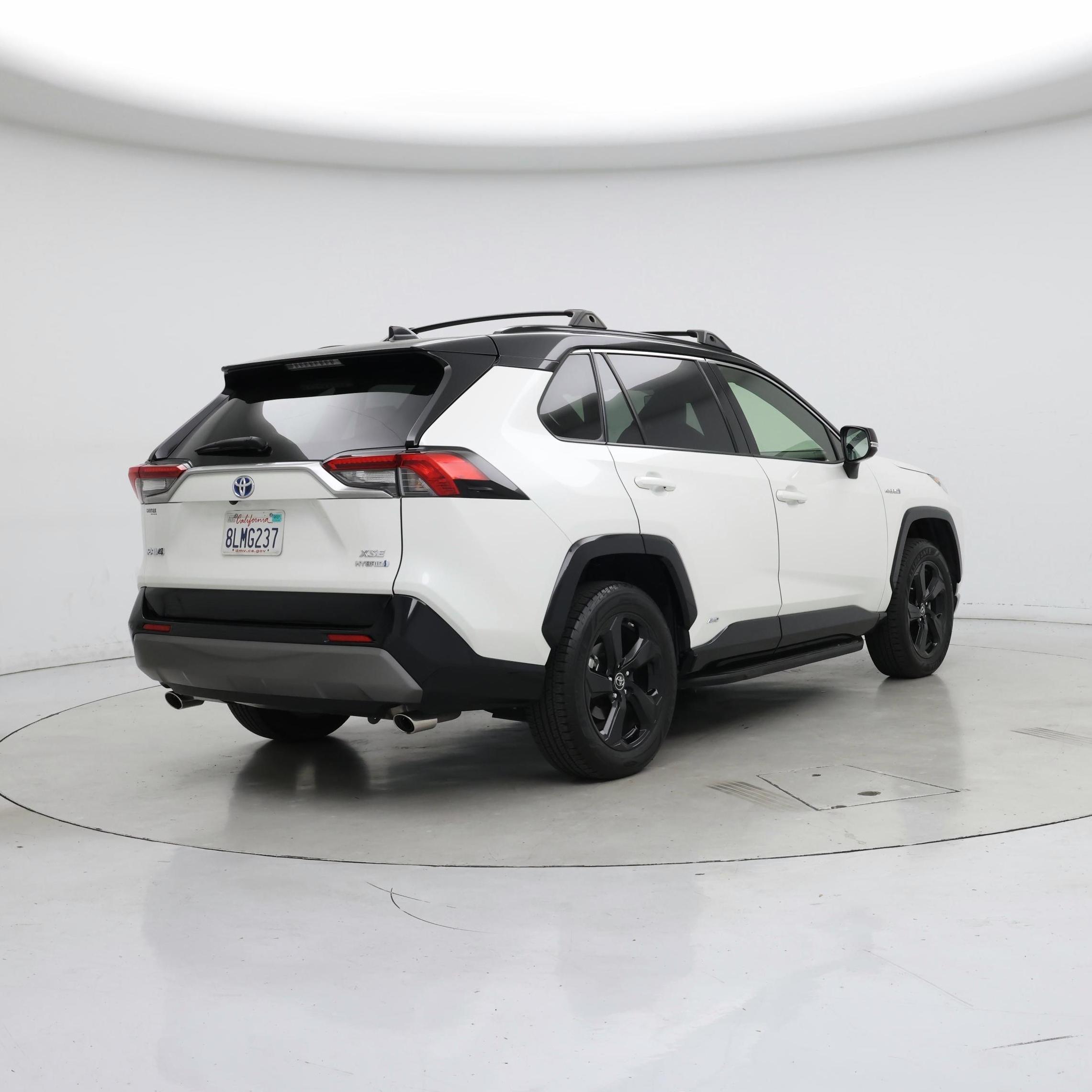 Thumbnail: 2019 Toyota RAV4 - 8