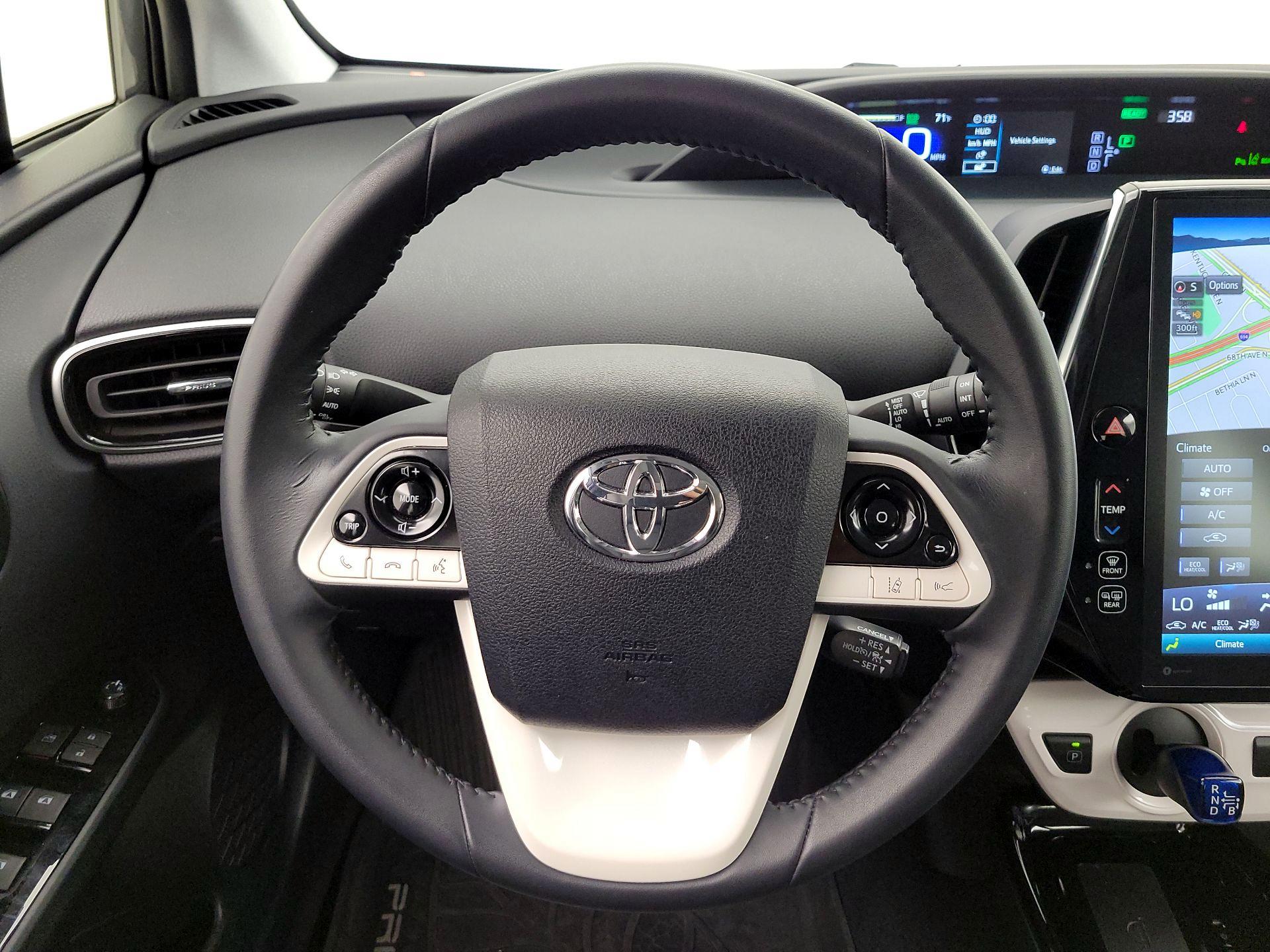 Thumbnail: 2018 Toyota Prius - 10