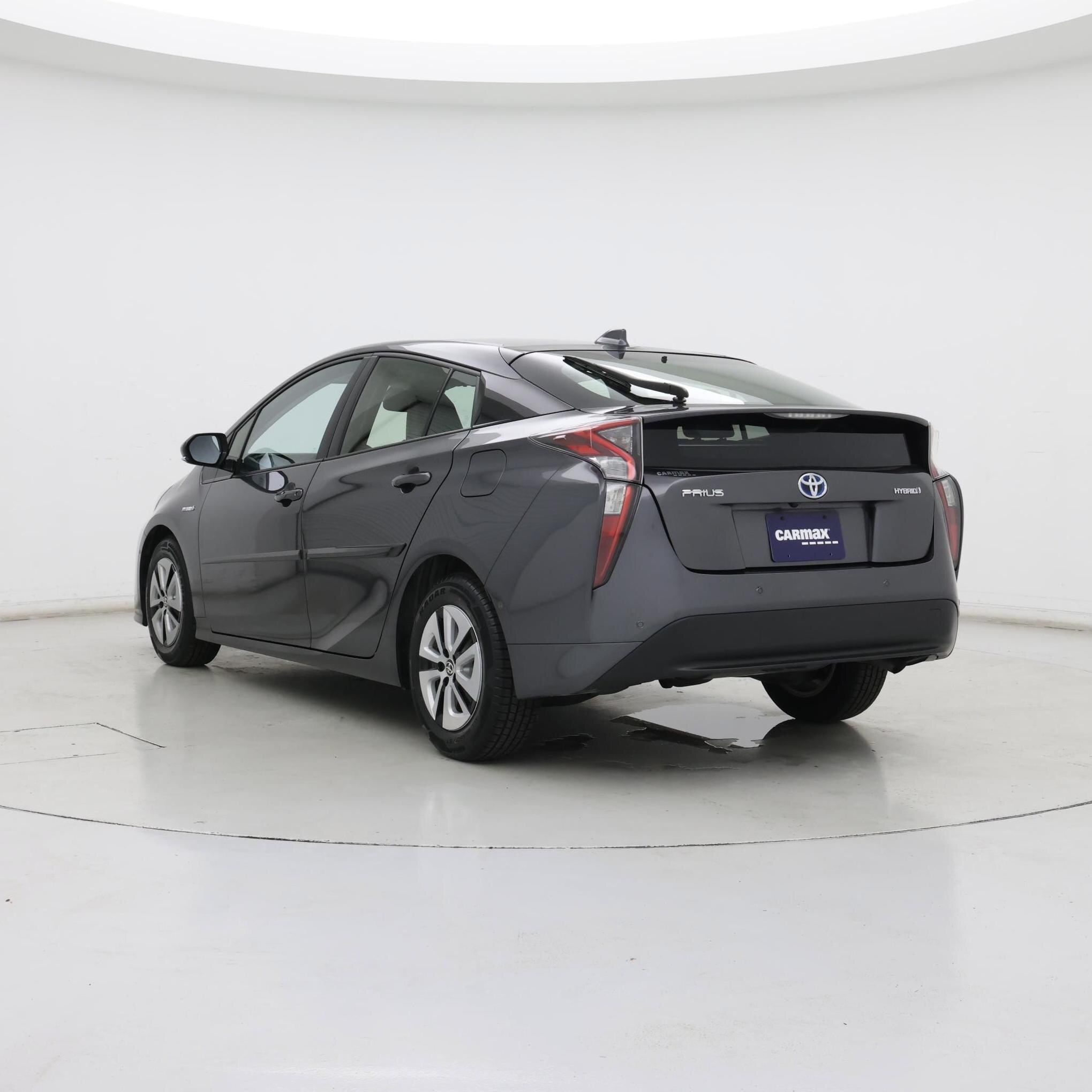Thumbnail: 2018 Toyota Prius - 2