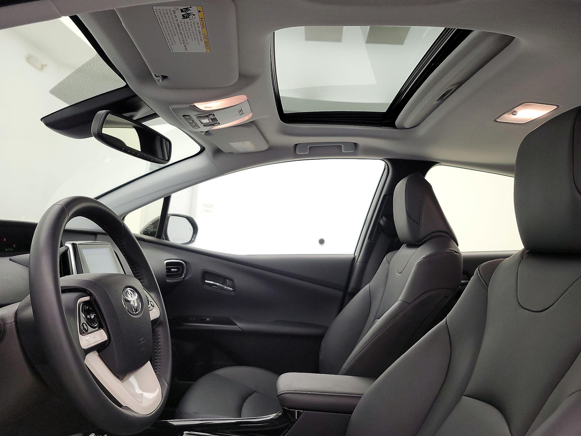 Thumbnail: 2018 Toyota Prius - 20