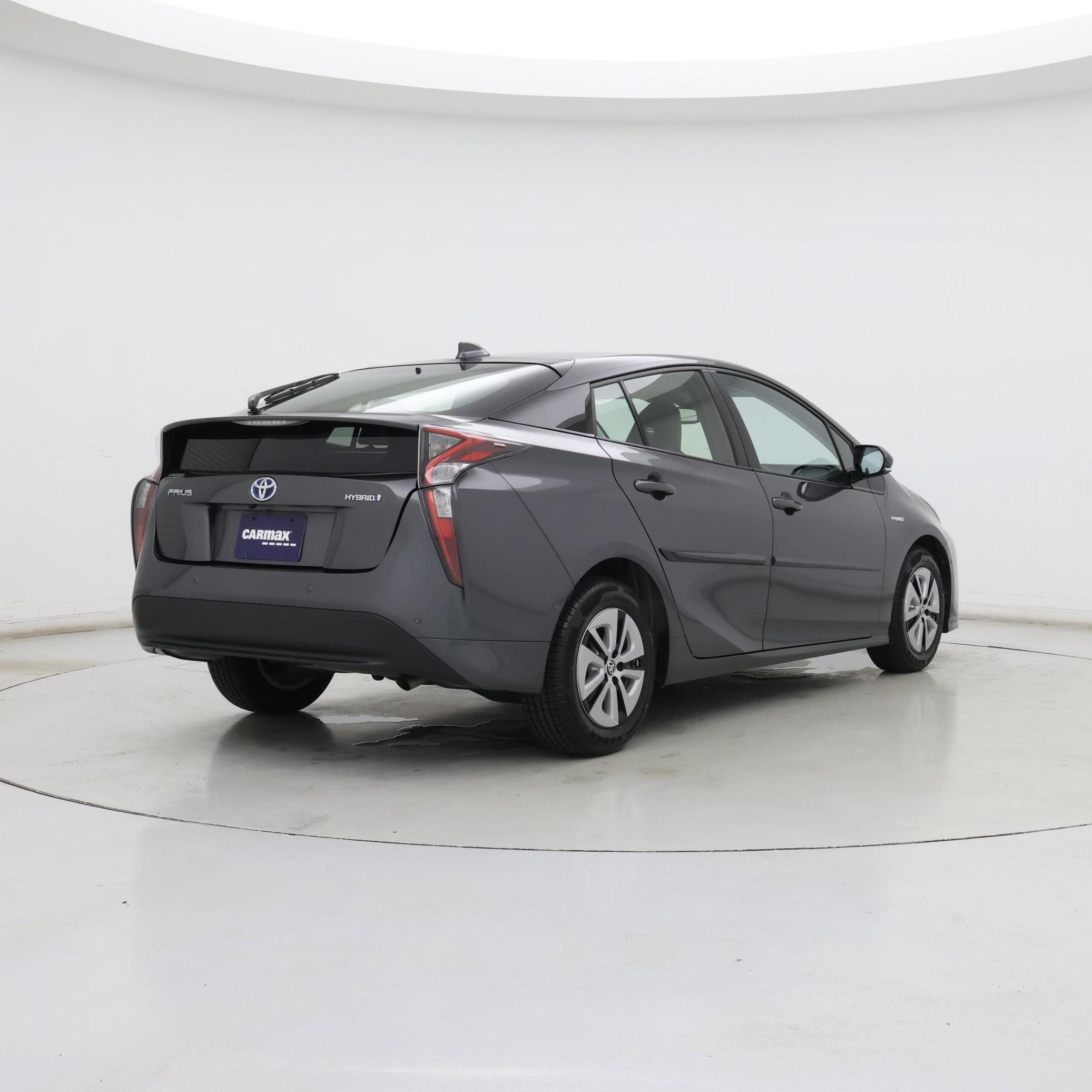 Thumbnail: 2018 Toyota Prius - 8