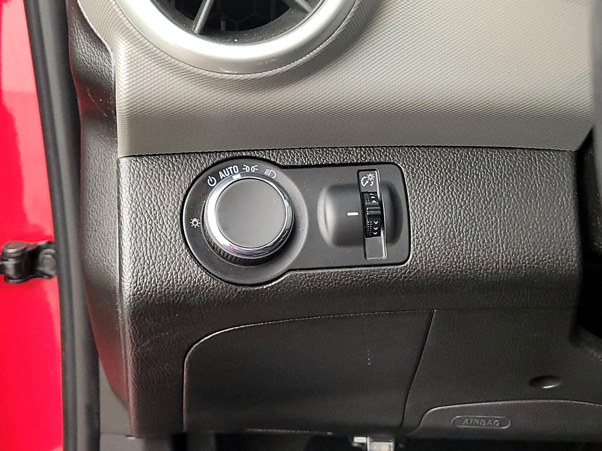 Thumbnail: 2019 Chevrolet Sonic - 13