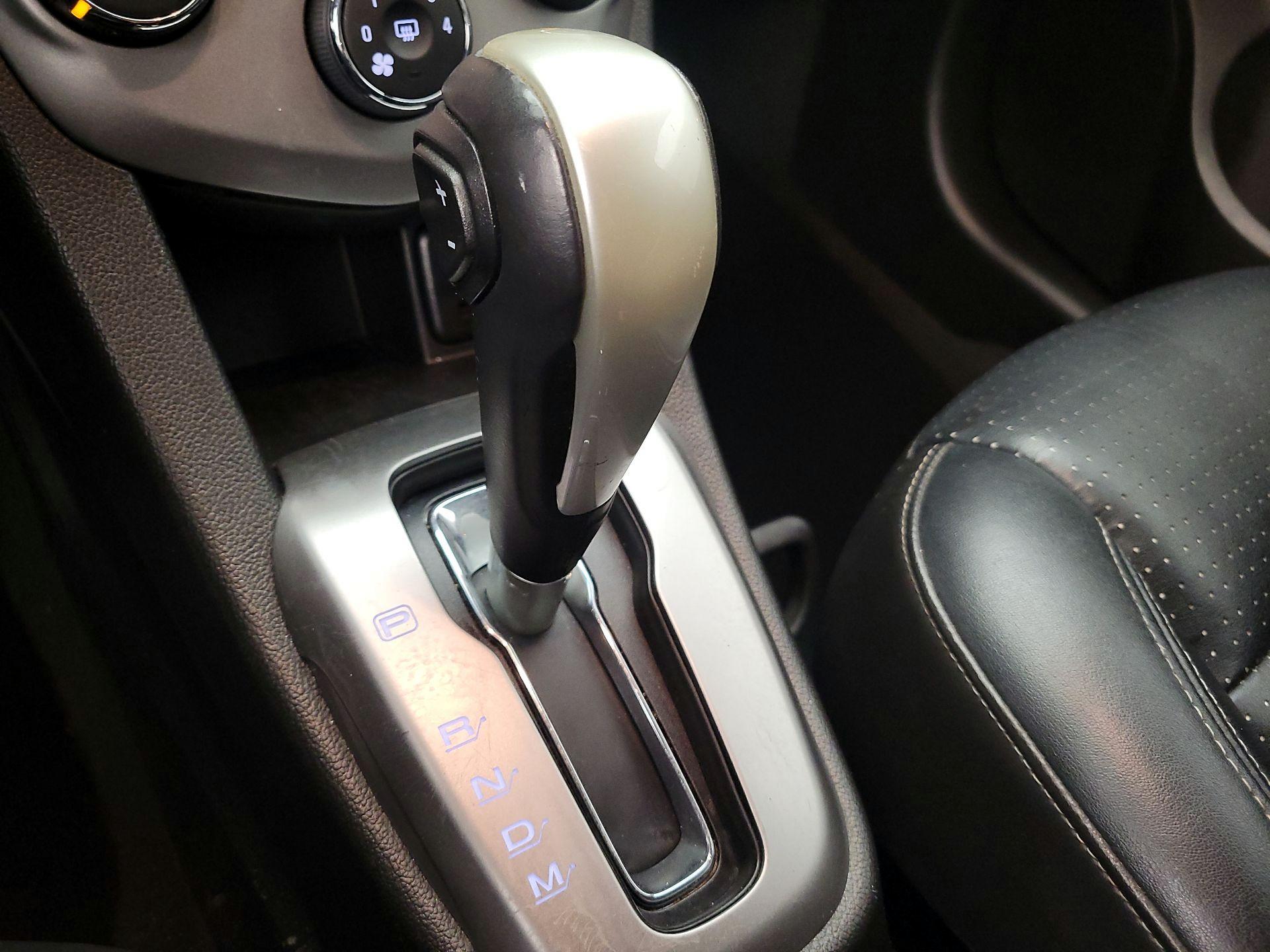 Thumbnail: 2019 Chevrolet Sonic - 17