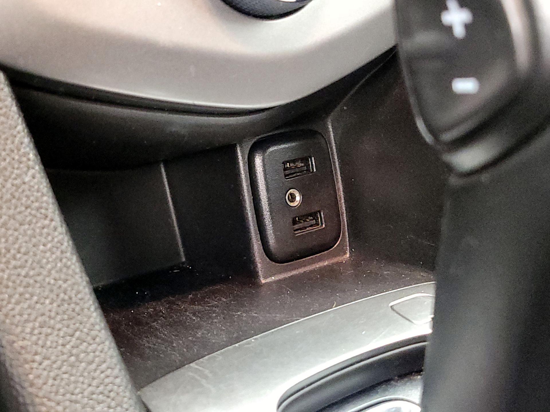 Thumbnail: 2019 Chevrolet Sonic - 18