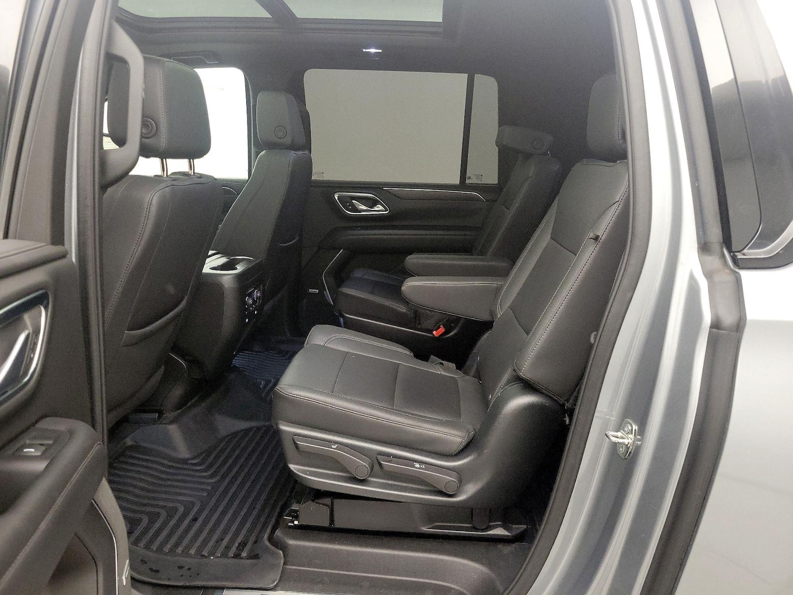 2024 Chevrolet Suburban Z71 - Photo 22
