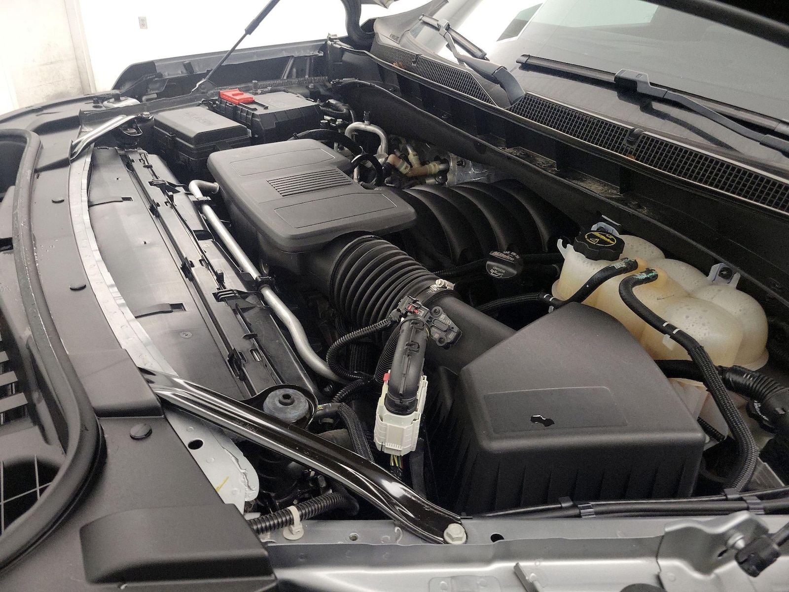 2024 Chevrolet Suburban Z71 - Photo 26
