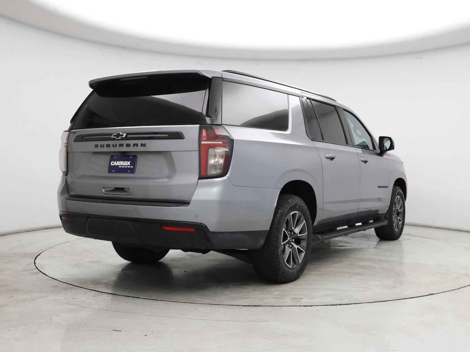 2024 Chevrolet Suburban Z71 - Photo 9