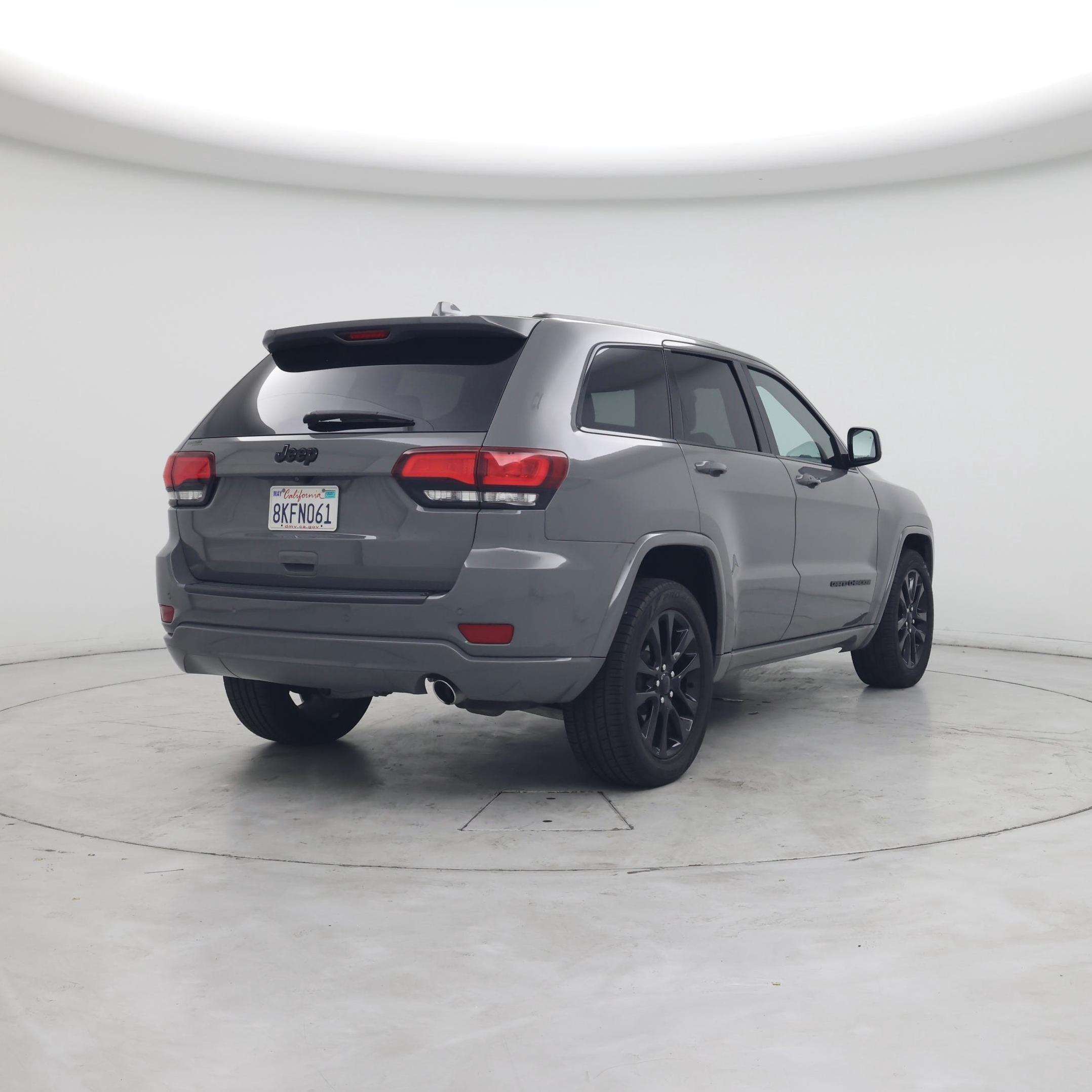 Thumbnail: 2019 Jeep Grand Cherokee - 8